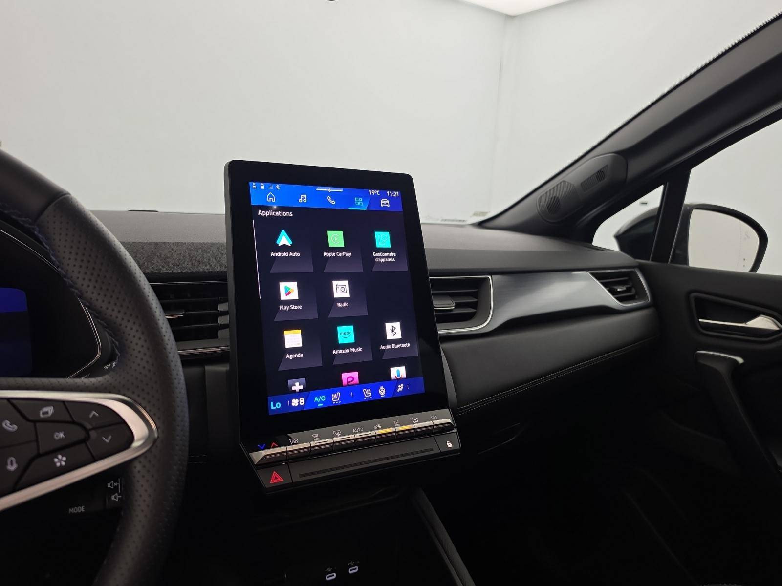 Vente en ligne Renault Symbioz  E-Tech full hybrid 145 au prix de 28 990 €