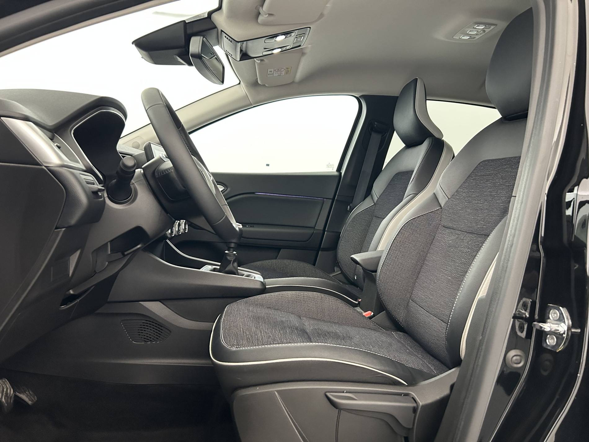 Vente en ligne Renault Captur  mild hybrid 140 au prix de 18 990 €