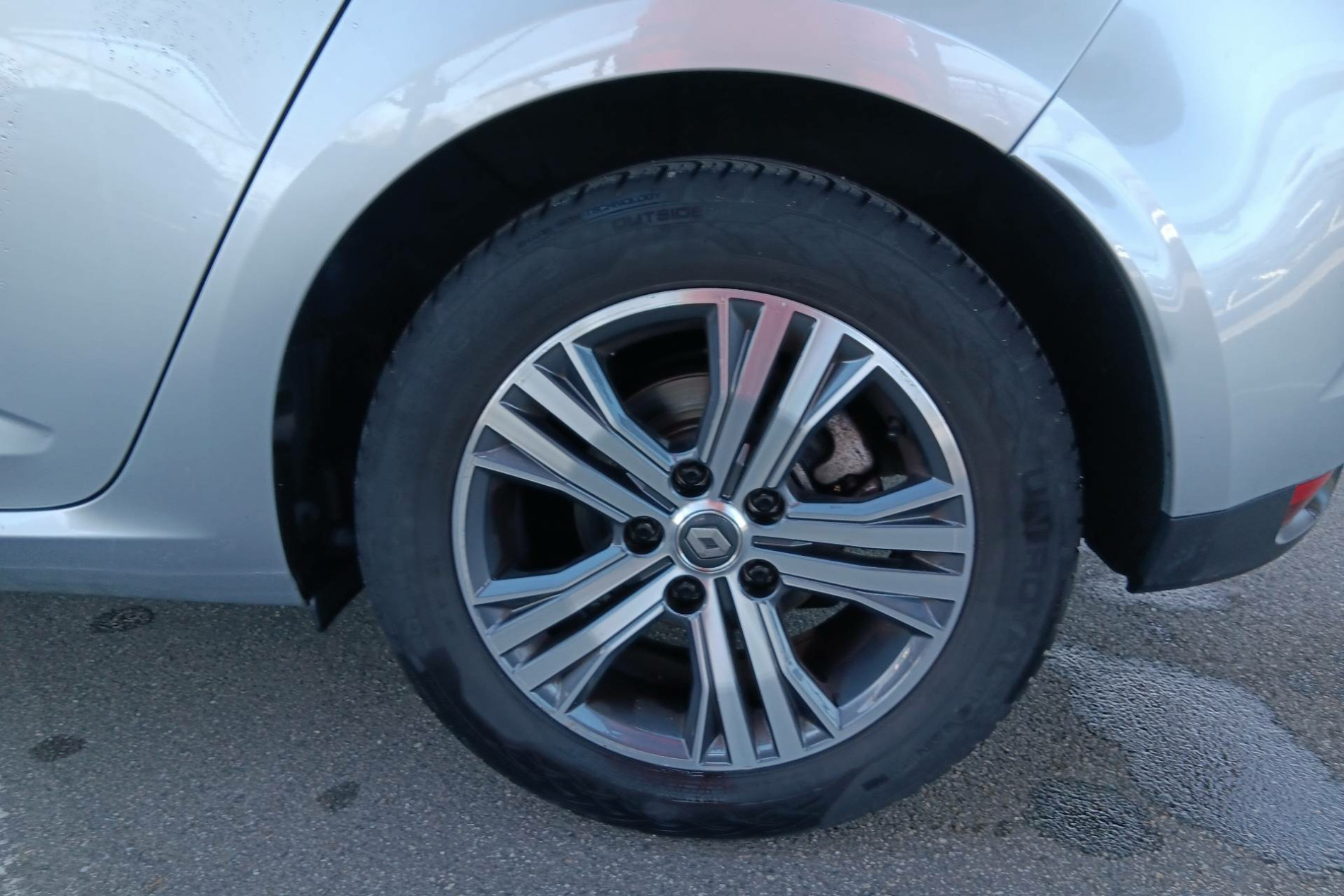 Vente en ligne Renault Megane 4  Blue dCi 115 EDC au prix de 16 990 €