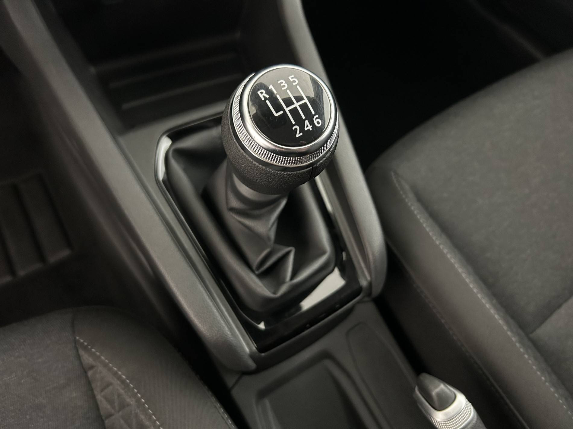 Vente en ligne Renault Clio 5 Clio TCe 90 au prix de 14 990 €