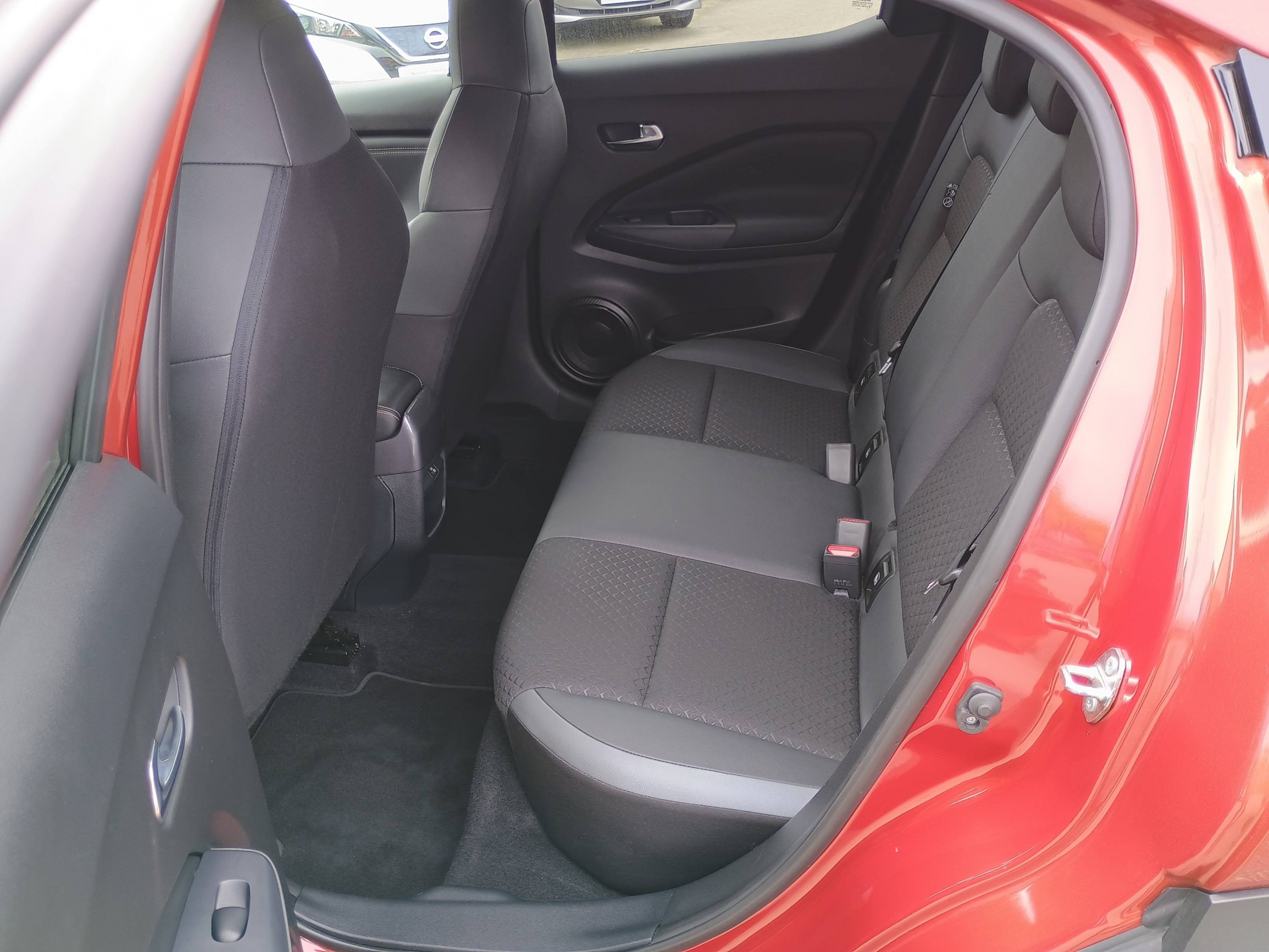 Vente en ligne Nissan Juke JUKE HYBRIDE 143 CH au prix de 19 990 €