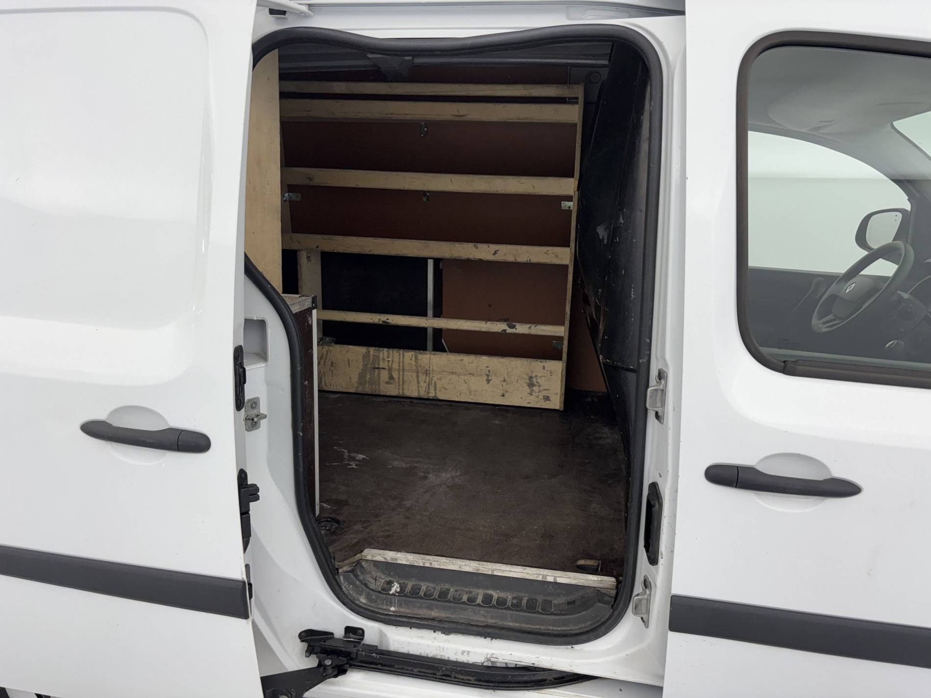 Vente en ligne Renault Kangoo Express  BLUE DCI 80 au prix de 11 990 €