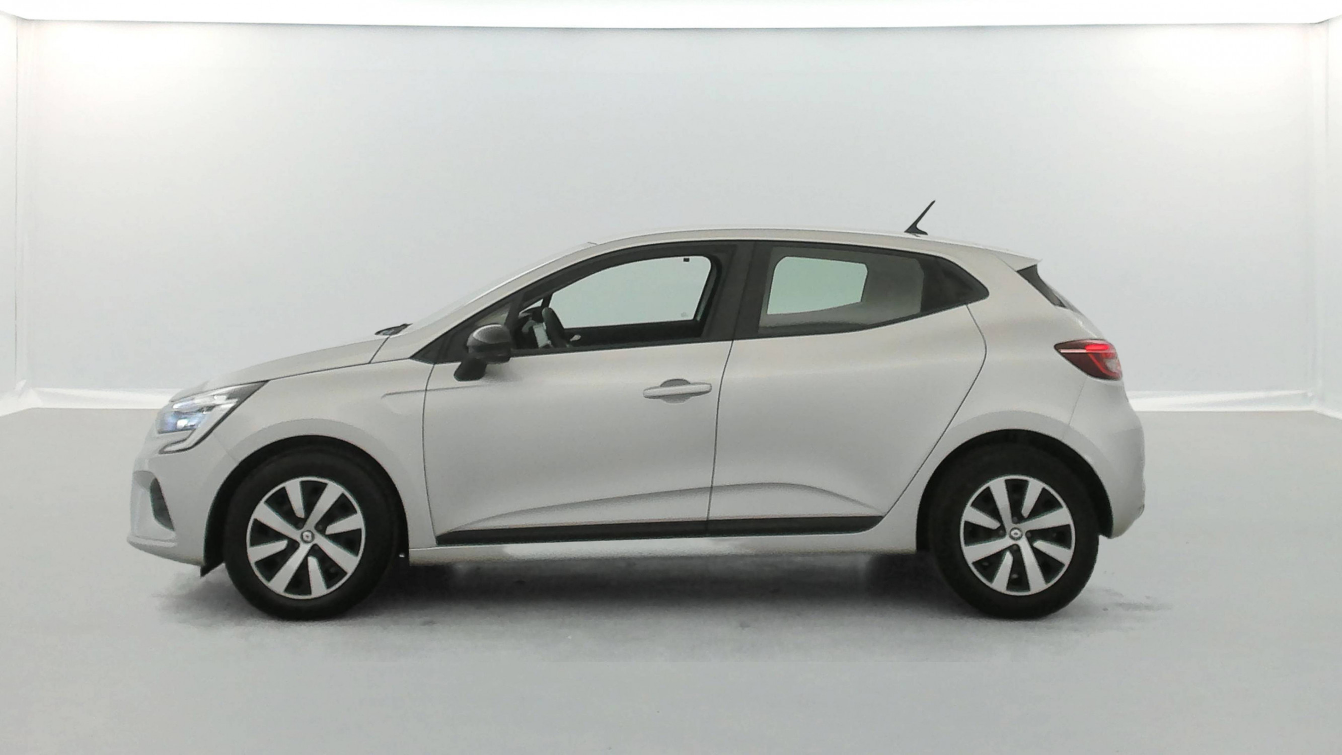 Vente en ligne Renault Clio 5 Clio TCe 90 au prix de 13 990 €