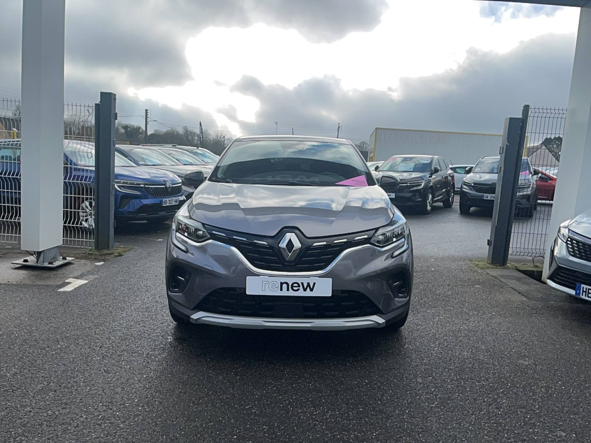 Renault Captur  E-Tech 145 - 21 occasion de 2022 en vente à Concarneau