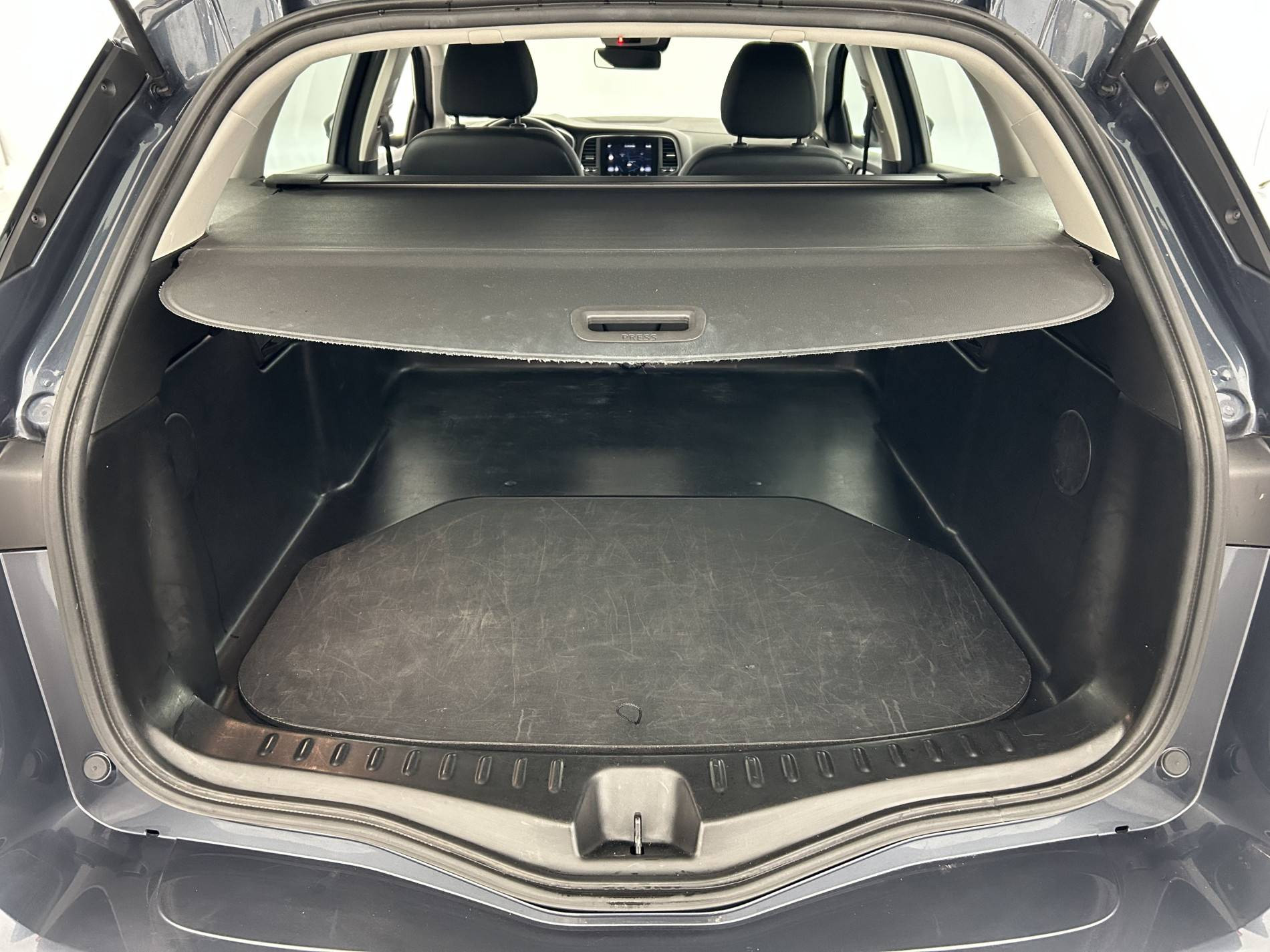 Vente en ligne Renault Megane 4 Estate Mégane IV Estate Blue dCi 115 - 21N au prix de 12 890 €