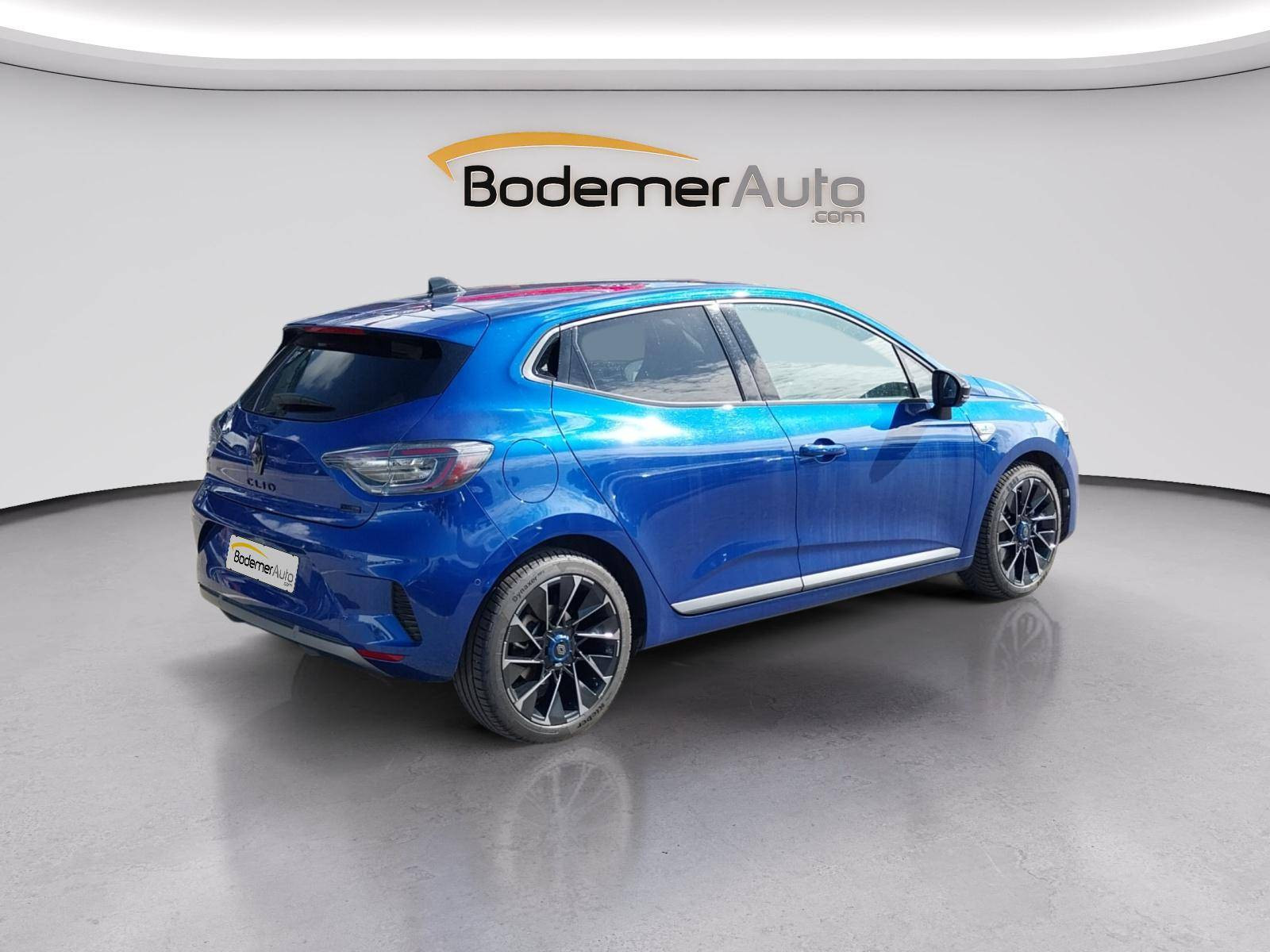 Vente en ligne Renault Clio 5 Clio E-Tech full hybrid 145 au prix de 21 490 €