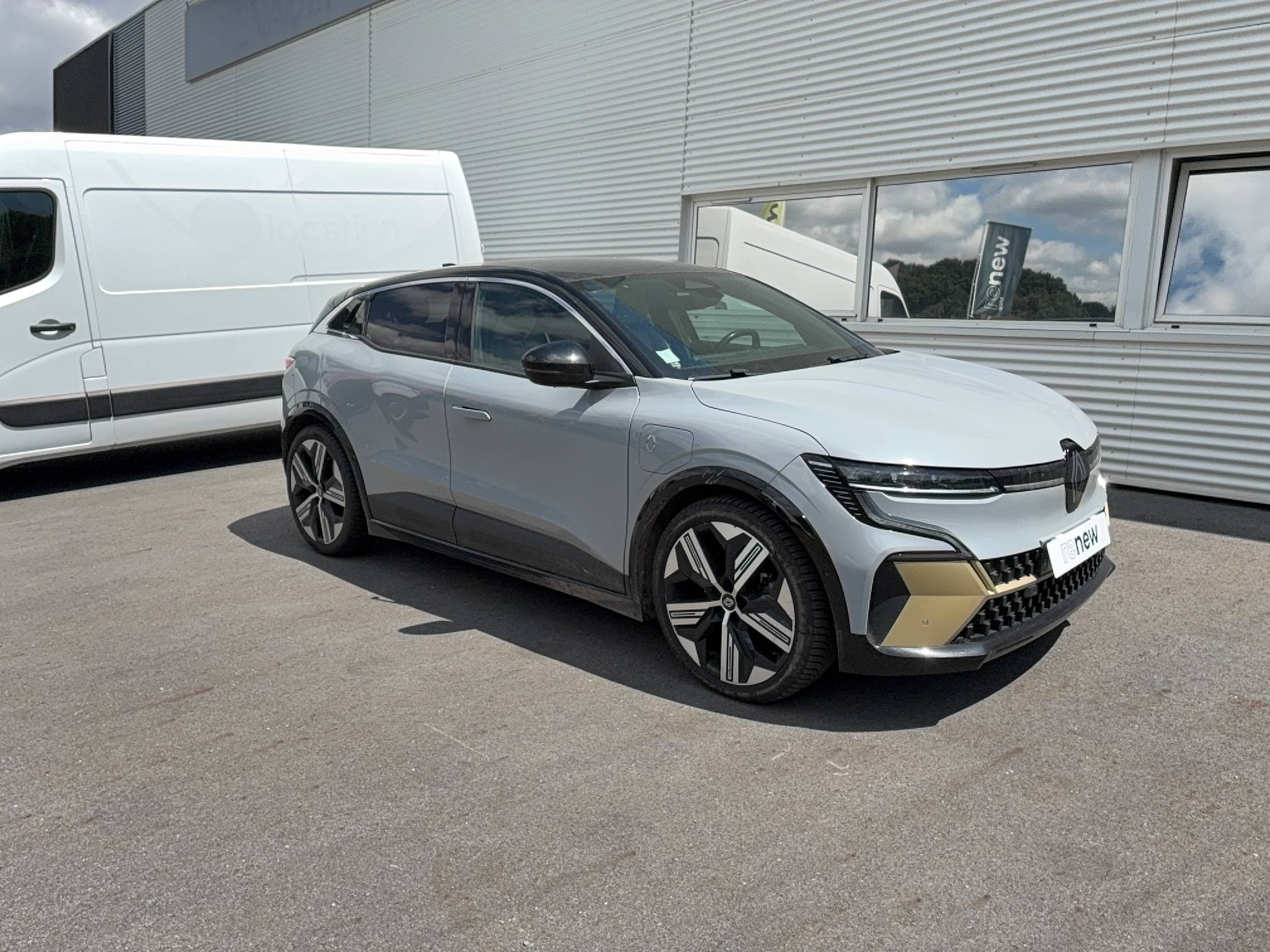 Vente en ligne Renault Megane E-Tech  EV60 220 ch super charge au prix de 26 590 €