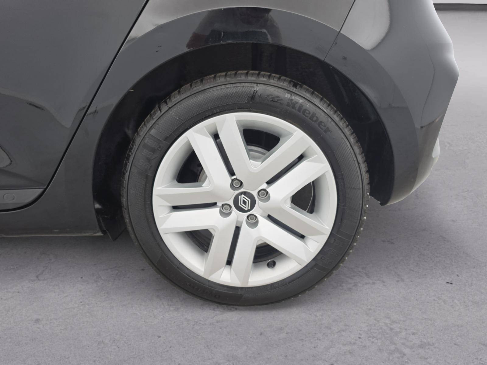 Vente en ligne Renault Clio 5 Clio E-Tech full hybrid 145 au prix de 16 490 €