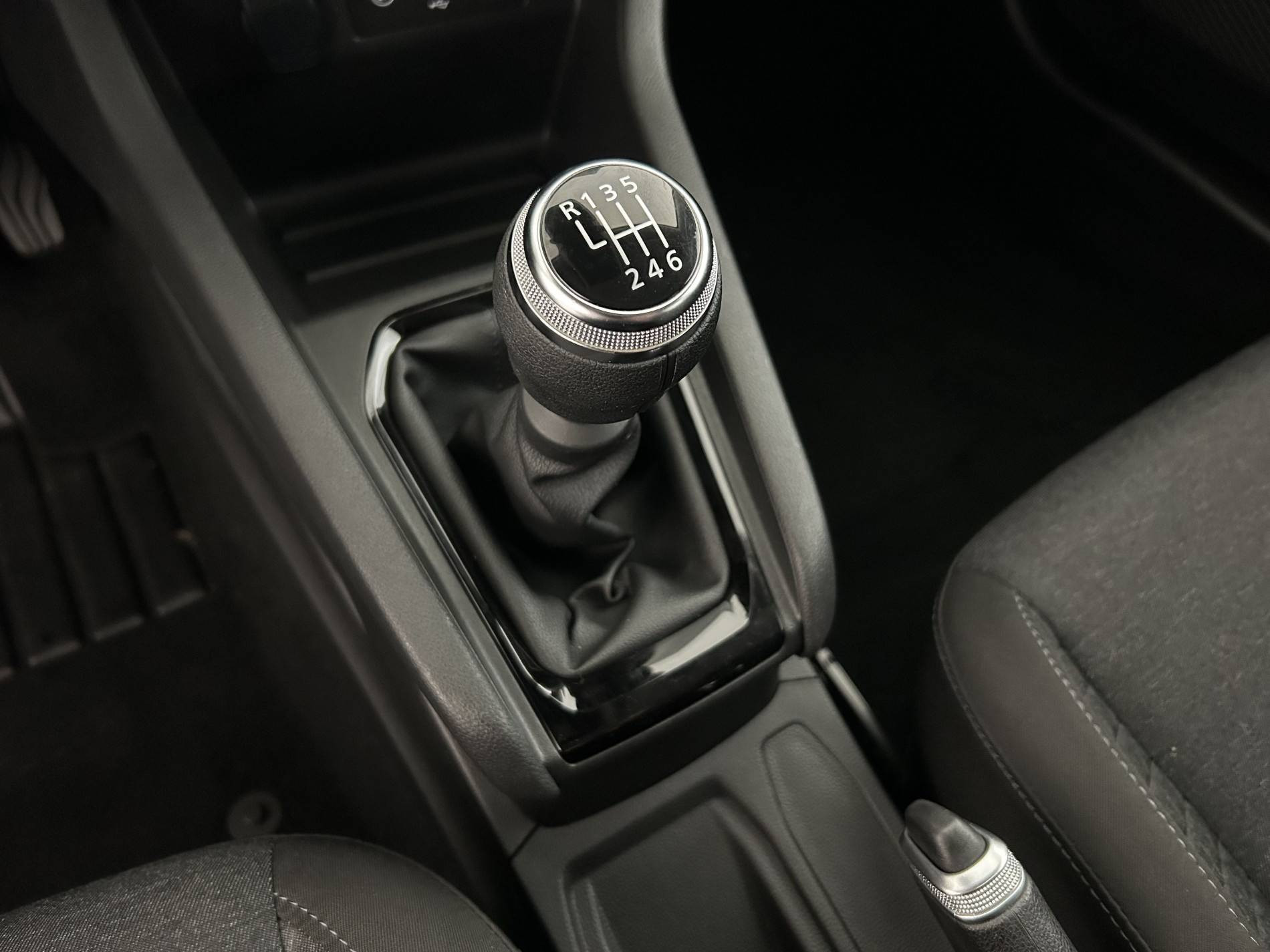 Vente en ligne Renault Clio 5 Clio TCe 90 au prix de 13 790 €