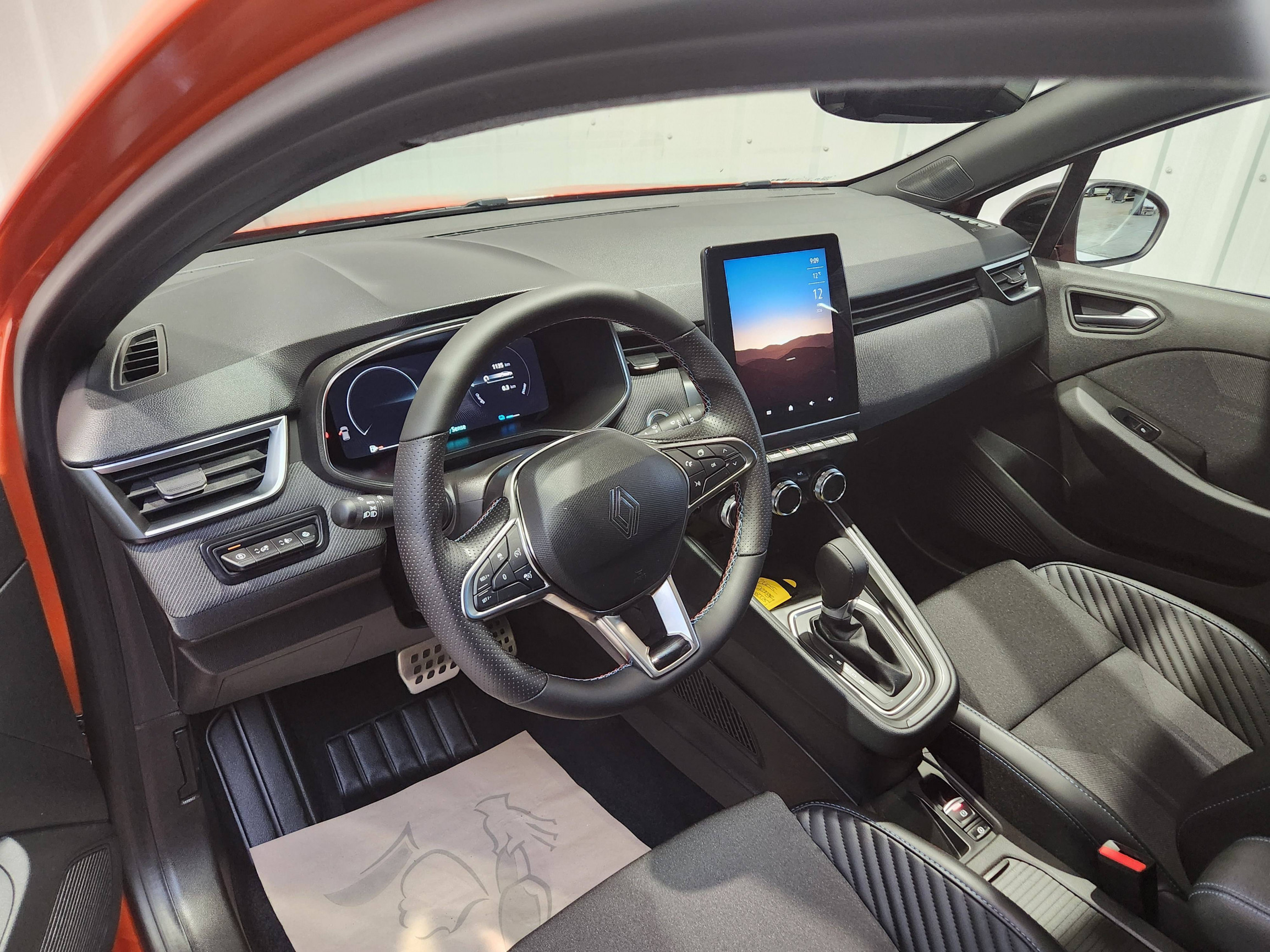 Vente en ligne Renault Clio 5 Clio E-Tech full hybrid 145 ch GSR2 au prix de 24 790 €