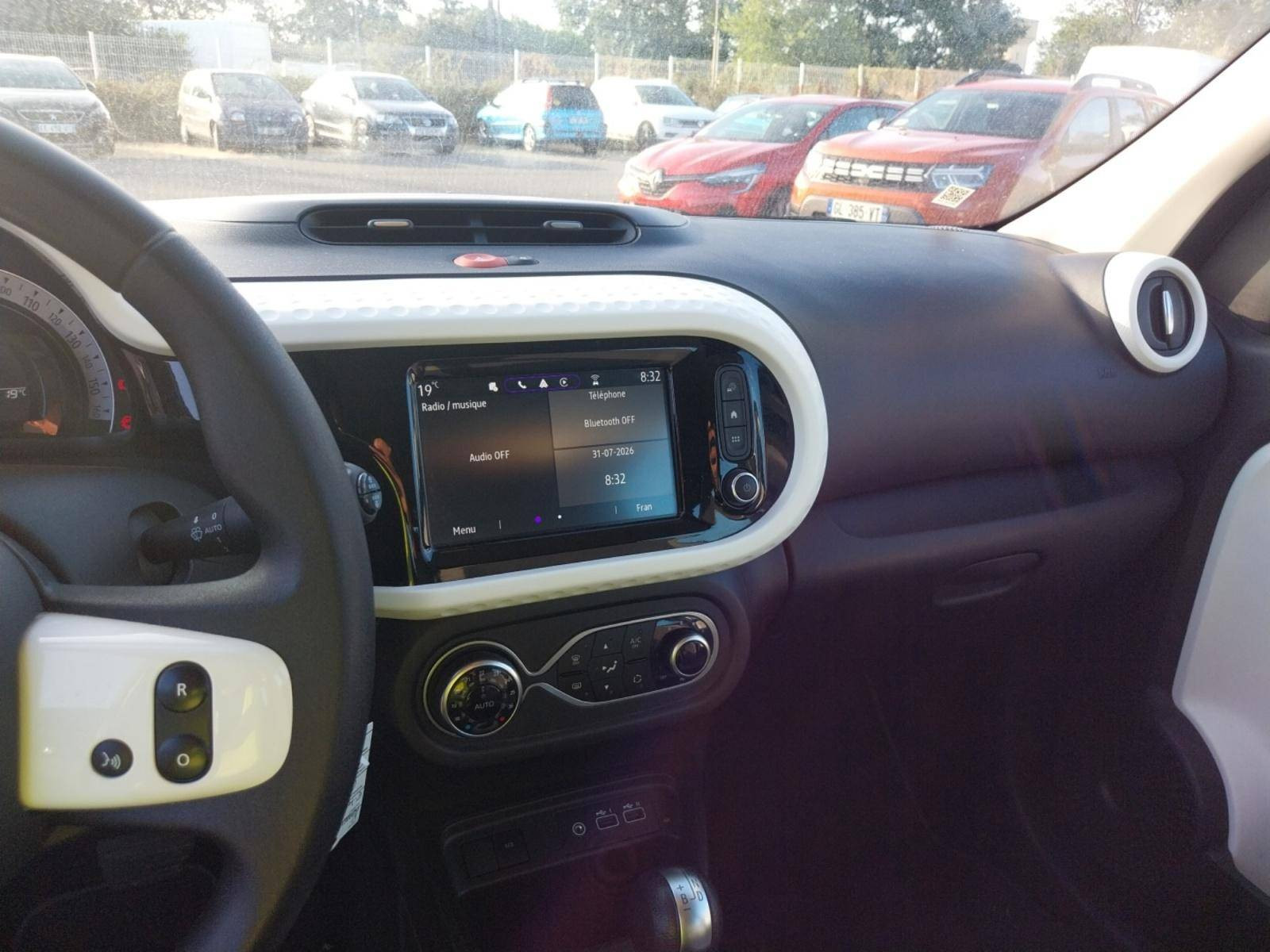 Vente en ligne Renault Twingo Electrique Twingo III E-Tech au prix de 12 990 €