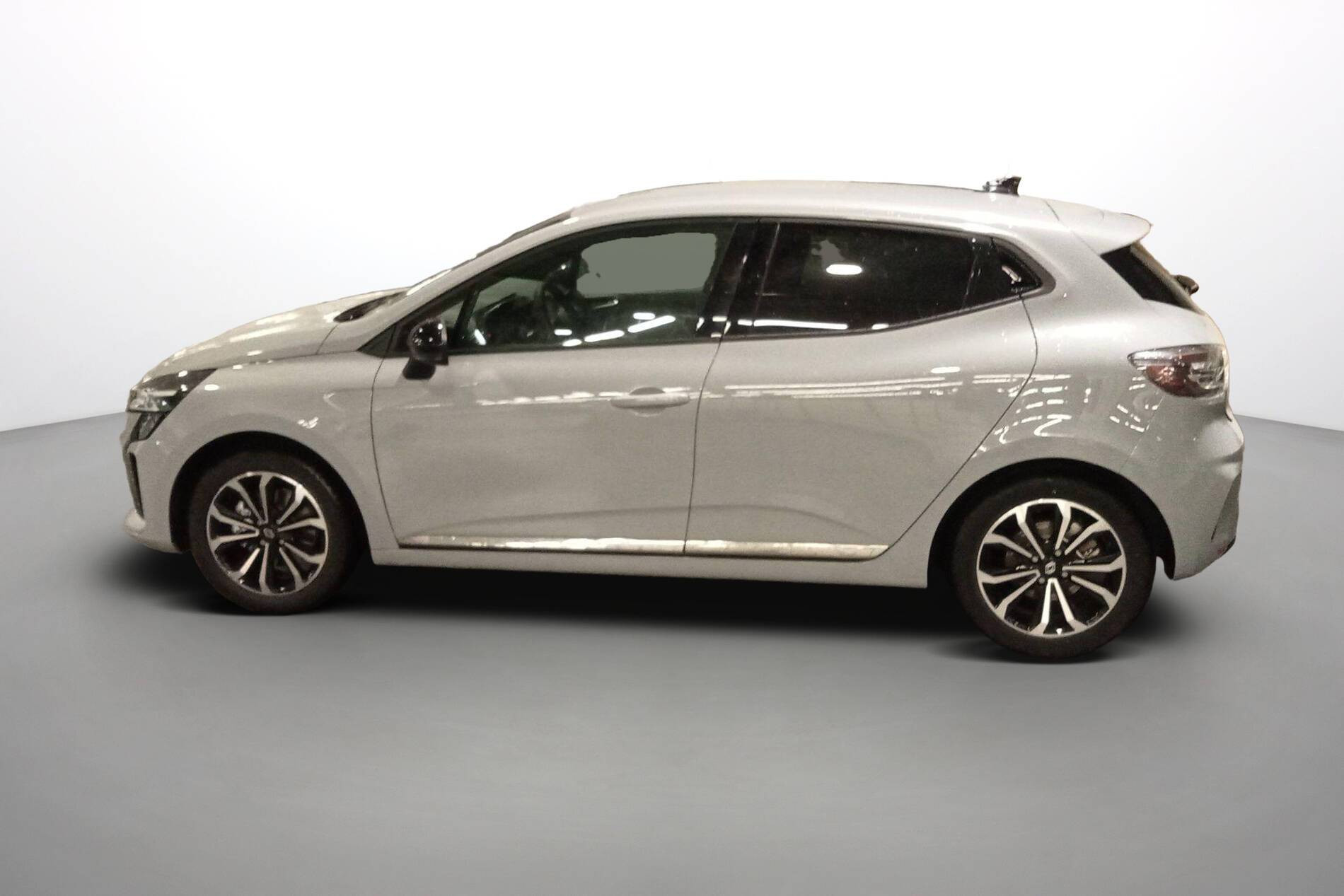 Vente en ligne Renault Clio 5 Clio E-Tech full hybrid 145 ch GSR2 au prix de 21 490 €