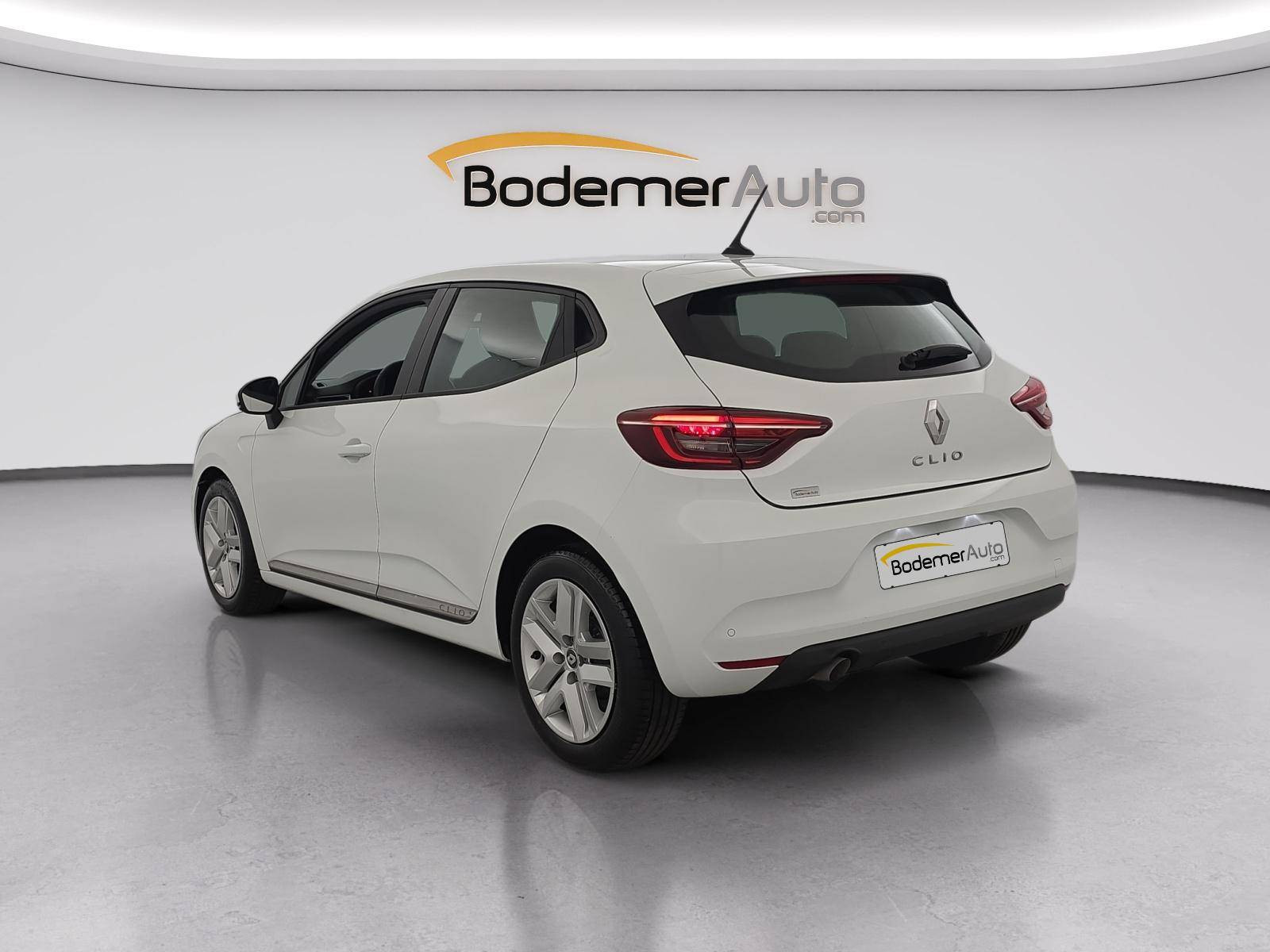 Vente en ligne Renault Clio 5 Clio TCe 90 - 21N au prix de 12 991 €