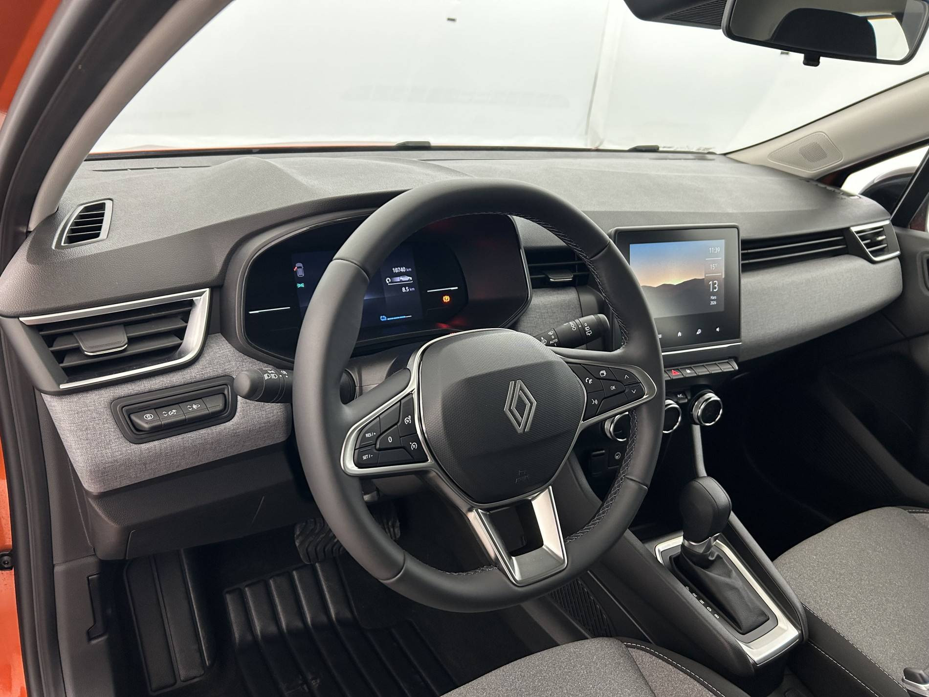 Vente en ligne Renault Clio 5 Clio E-Tech full hybrid 145 ch GSR2 au prix de 19 990 €