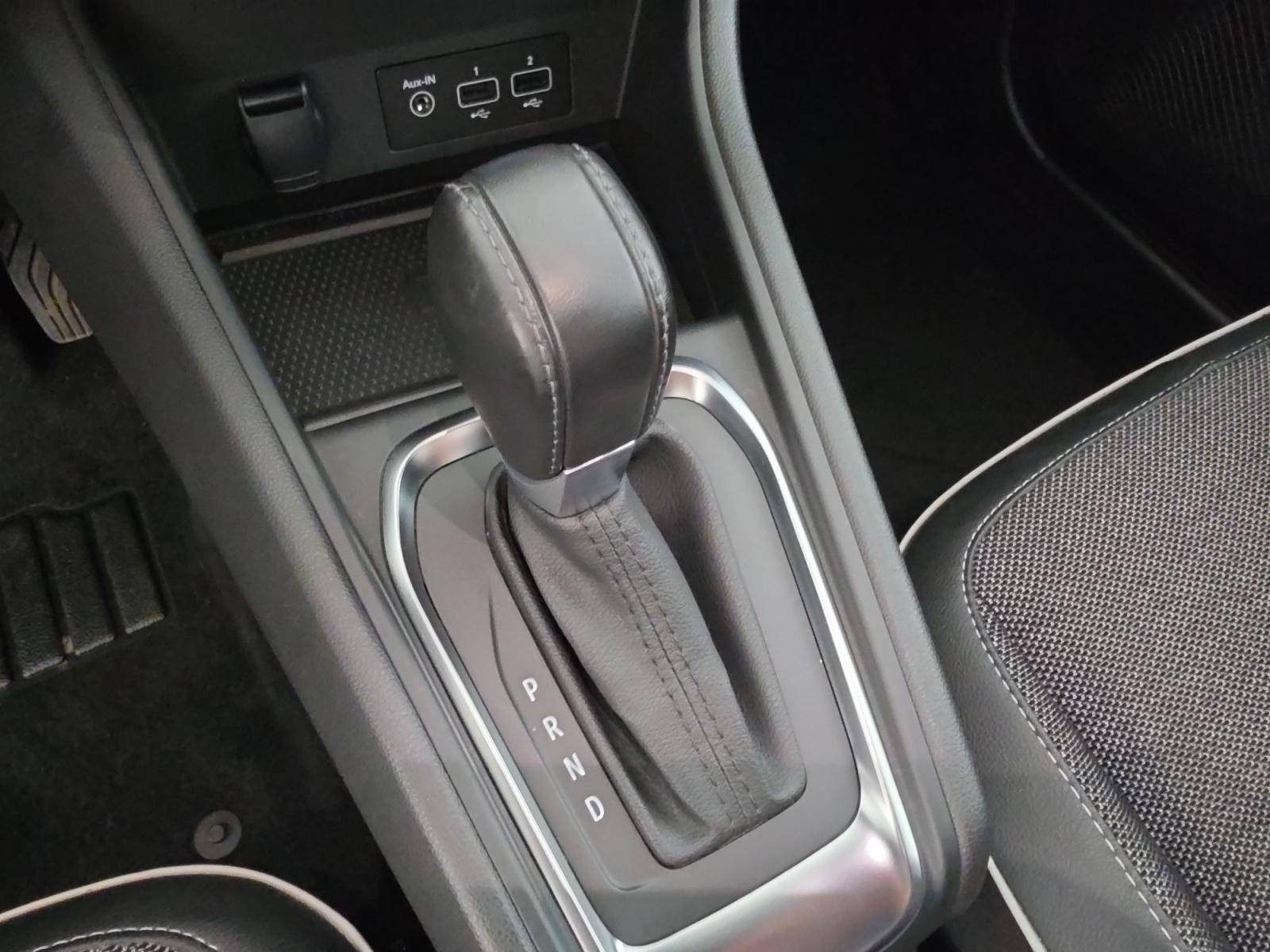 Vente en ligne Renault Captur  mild hybrid 160 EDC au prix de 19 490 €