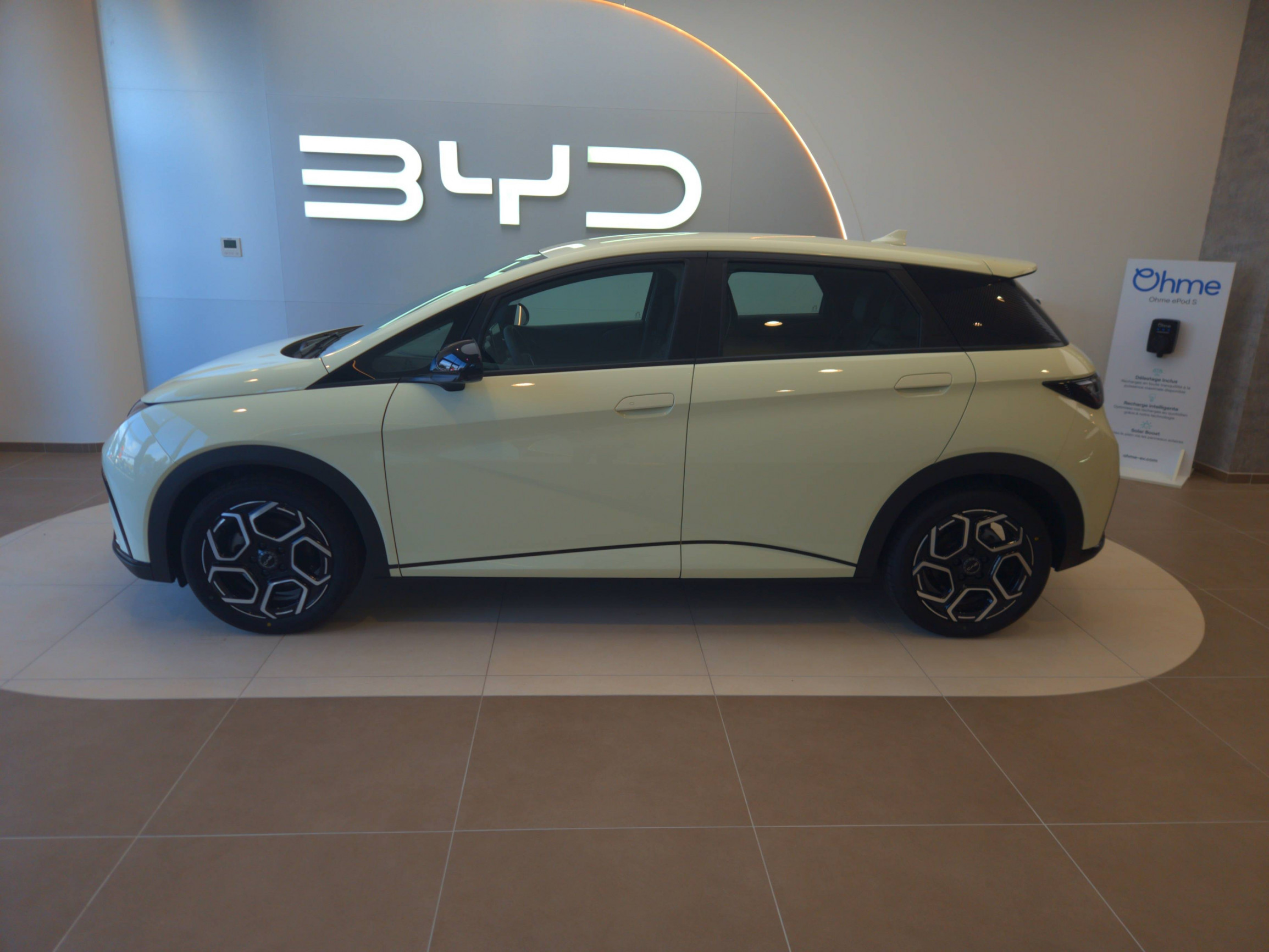 Vente en ligne Byd Dolphin  60,4 kWh 204 ch au prix de 27 990 €