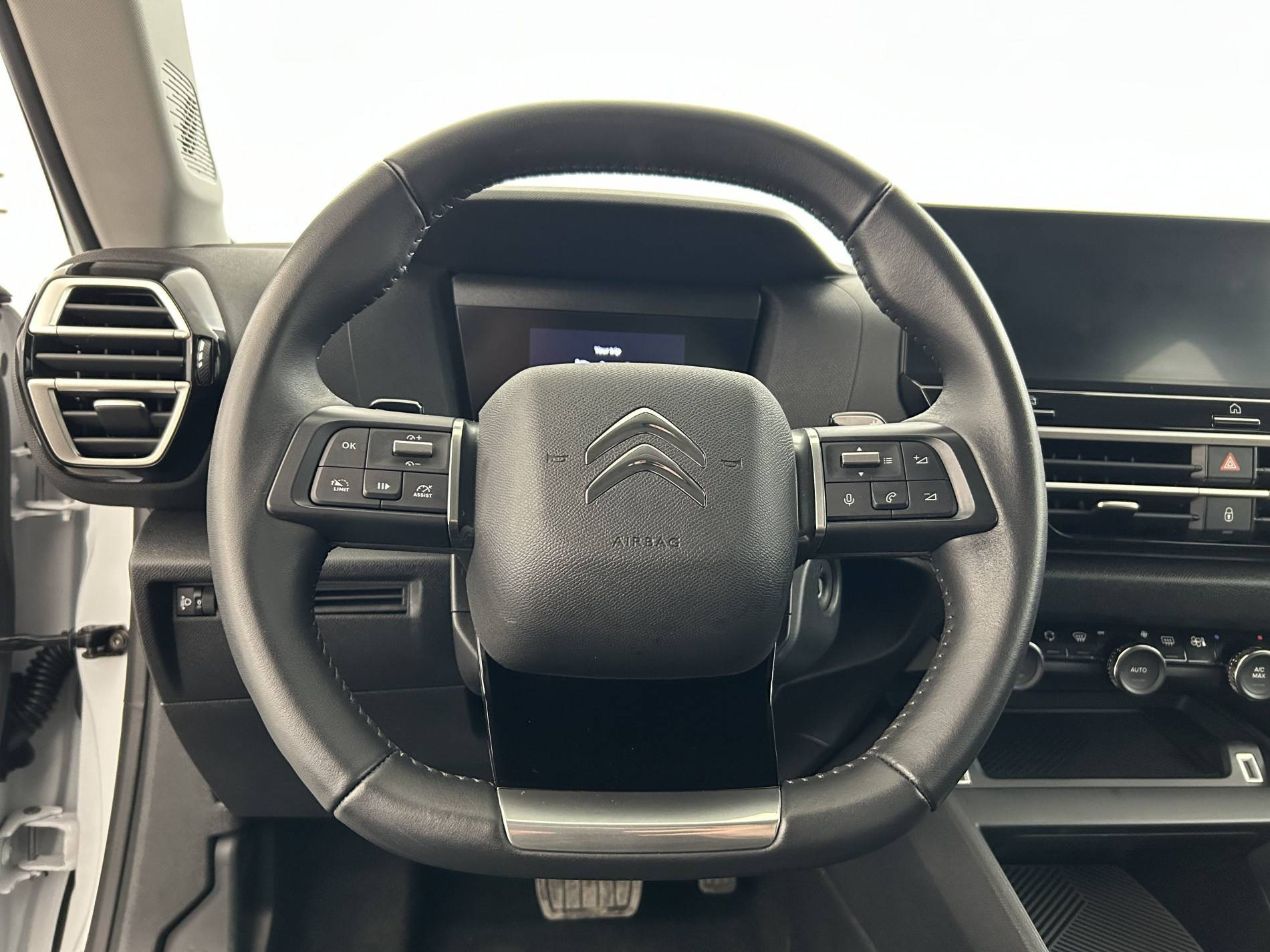 Vente en ligne Citroën C4  Hybride 136 e-DCS6 au prix de 19 990 €