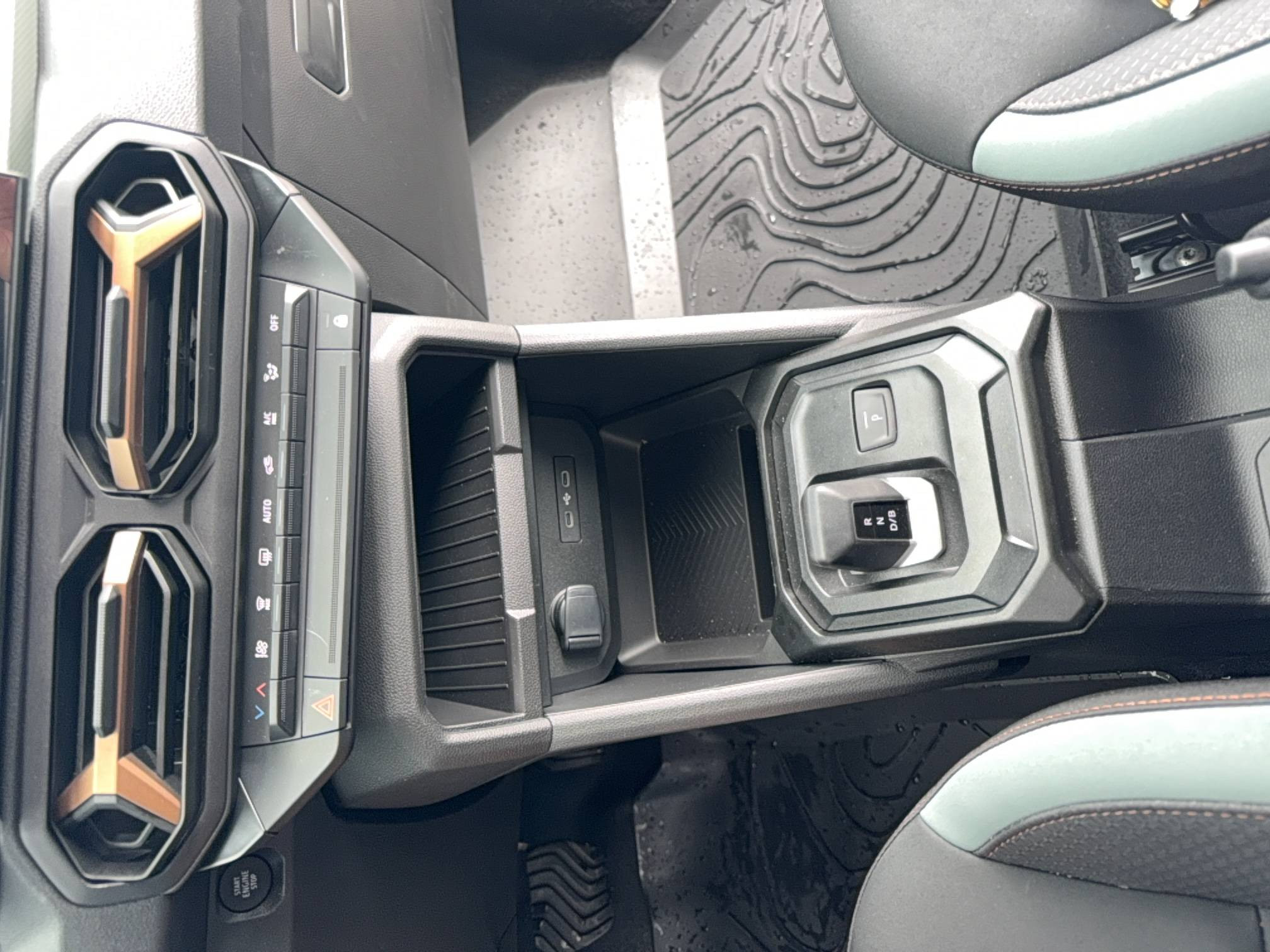 Vente en ligne Dacia Duster  Hybrid 155 au prix de 28 500 €