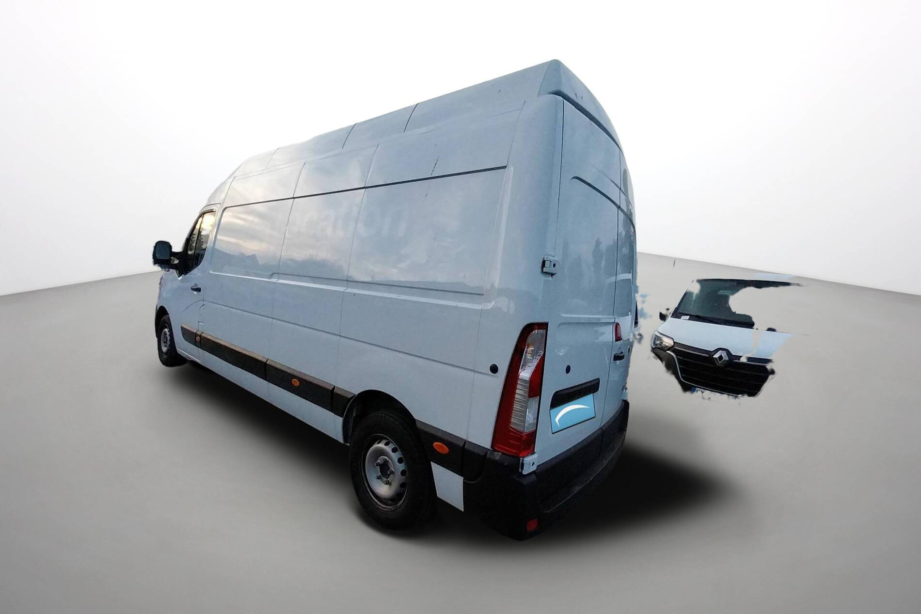 Vente en ligne Renault Master Fourgon MASTER FGN TRAC F3500 L3H3 BLUE DCI 135 au prix de 29 490 €