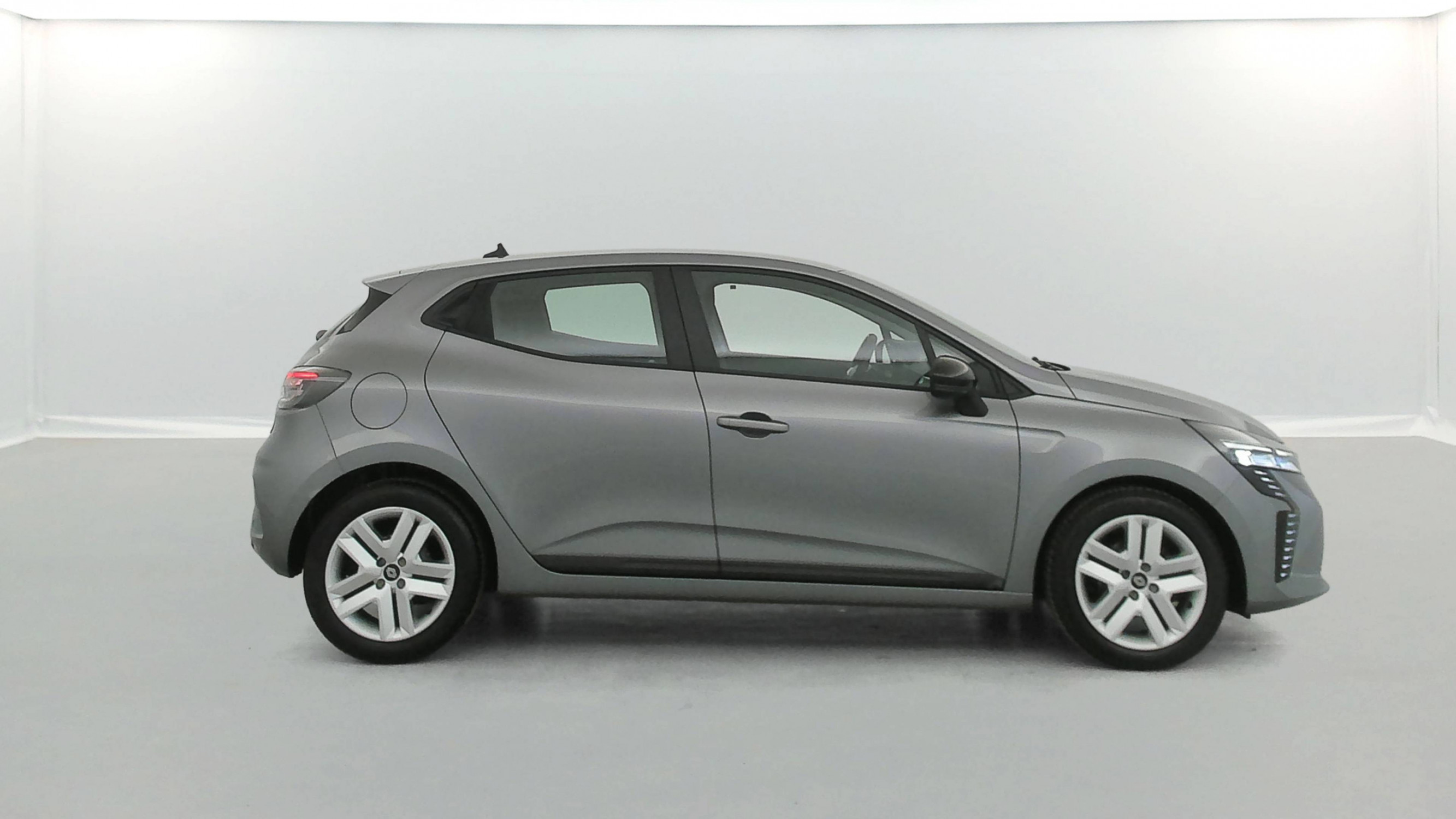 Vente en ligne Renault Clio 5 Clio TCe 90 au prix de 14 490 €