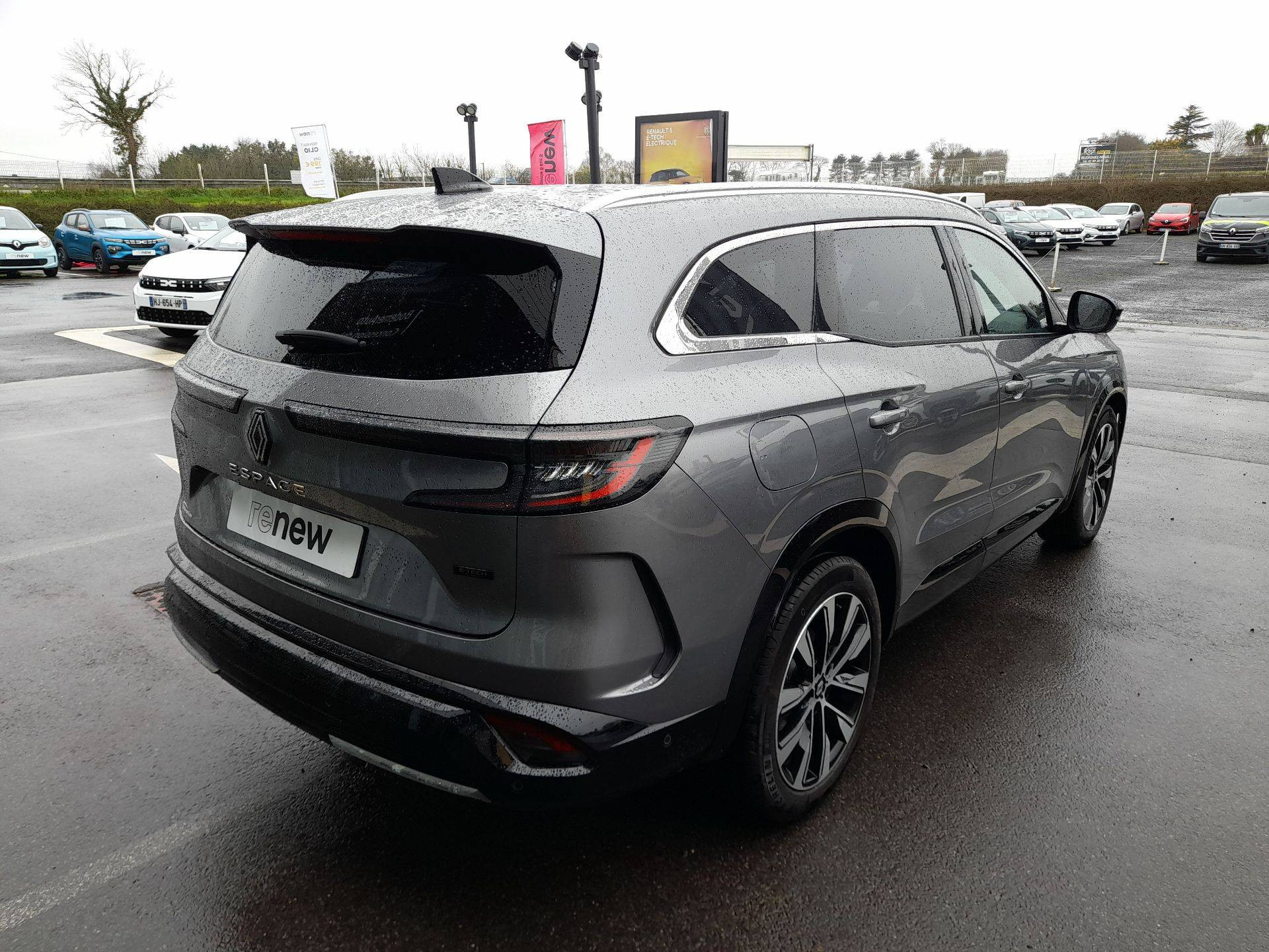 Vente en ligne Renault Espace Espace E-Tech full hybrid 200 GSR2 au prix de 36 990 €