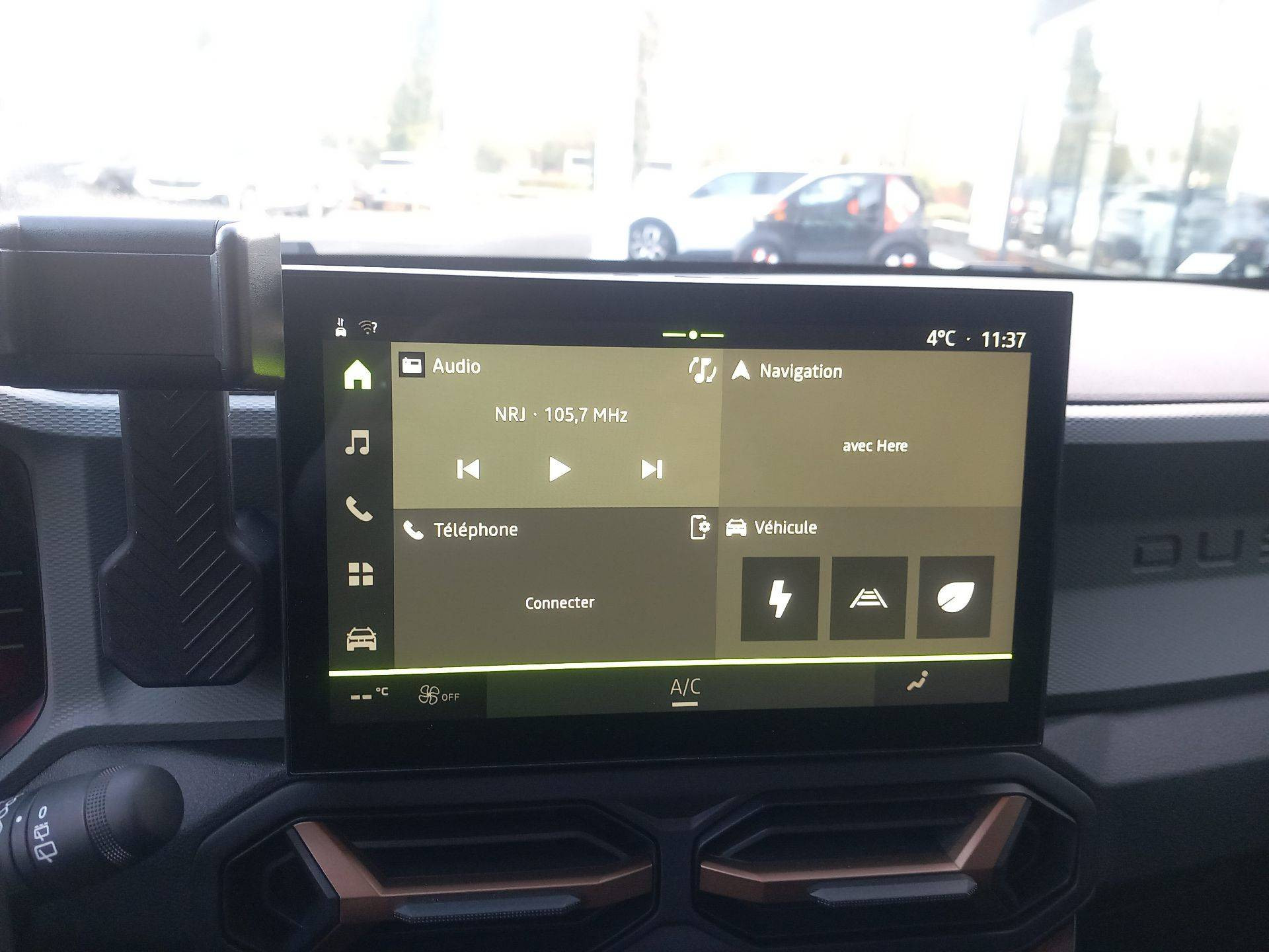 Vente en ligne Dacia Duster  Hybrid 140  au prix de 27 990 €