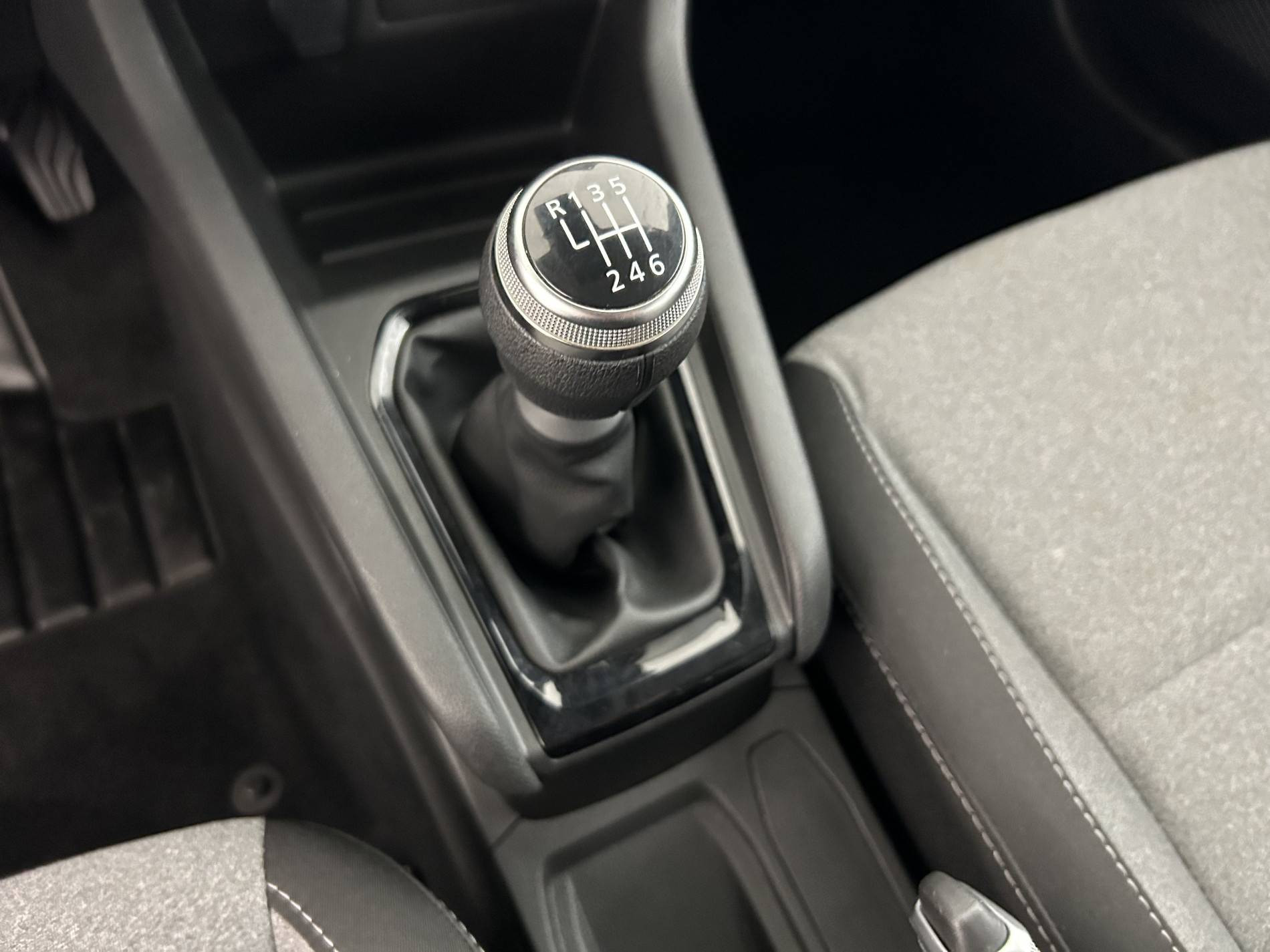 Vente en ligne Renault Clio 5 Clio TCe 90 ch GSR2 au prix de 15 990 €