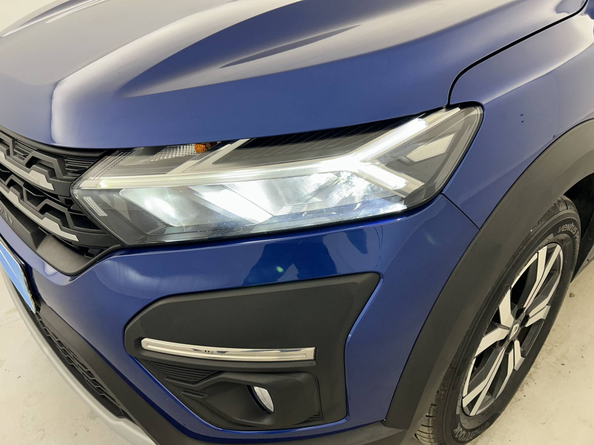 Vente en ligne Dacia Sandero  ECO-G 100 - 22 au prix de 13 300 €