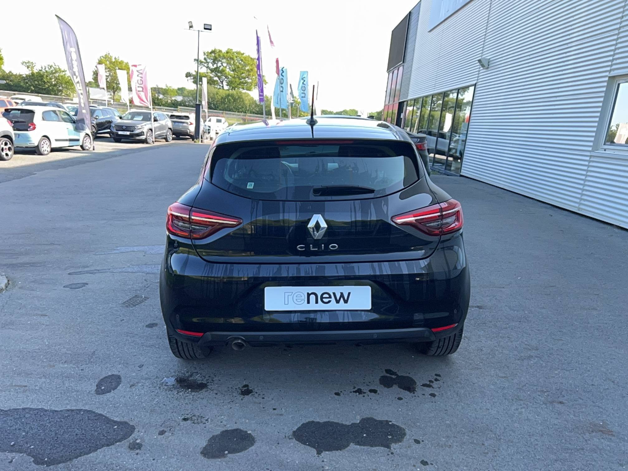 Vente en ligne Renault Clio 5 Clio TCe 90 au prix de 12 590 €