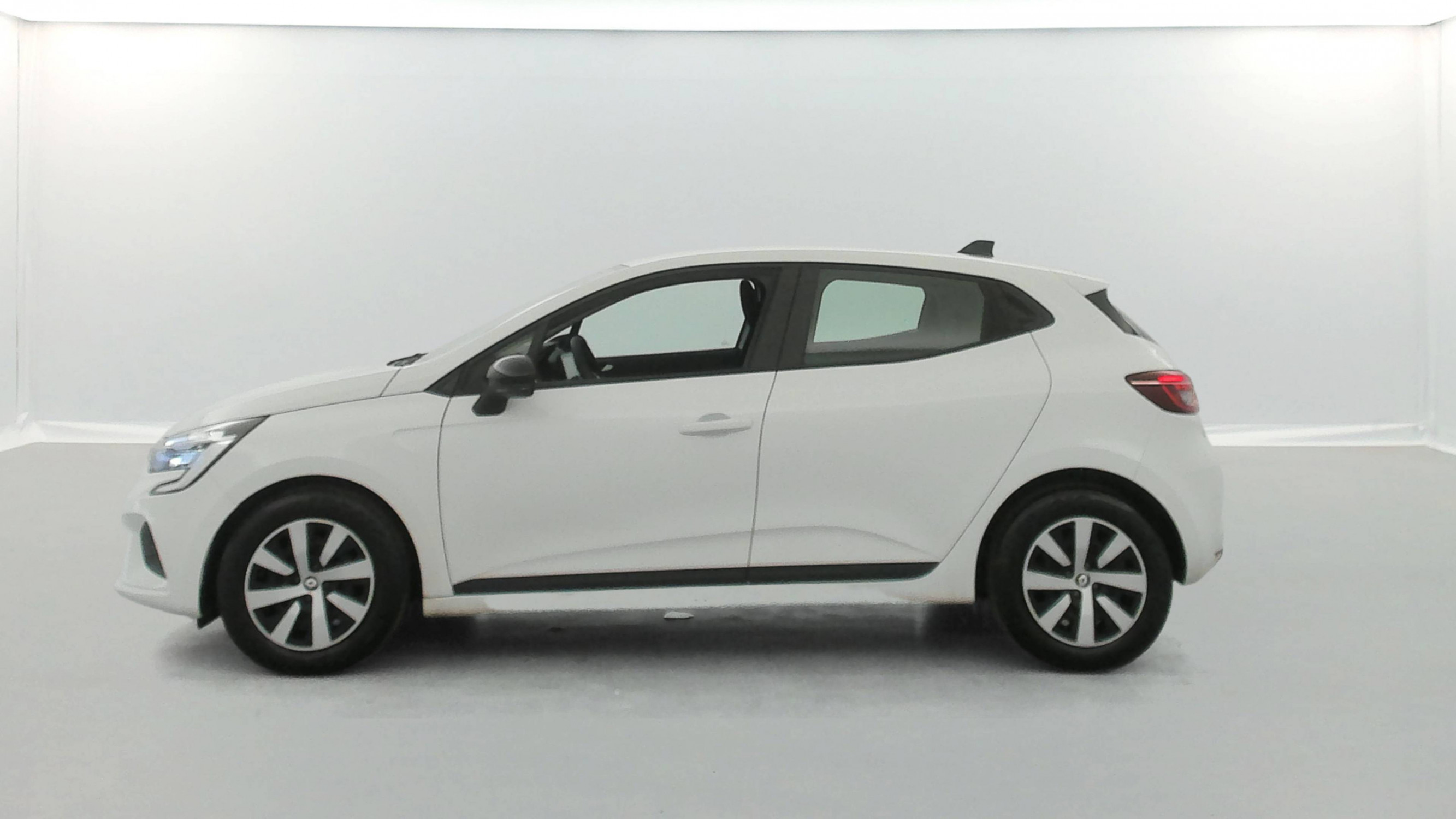 Vente en ligne Renault Clio 5 Clio TCe 90 au prix de 13 990 €