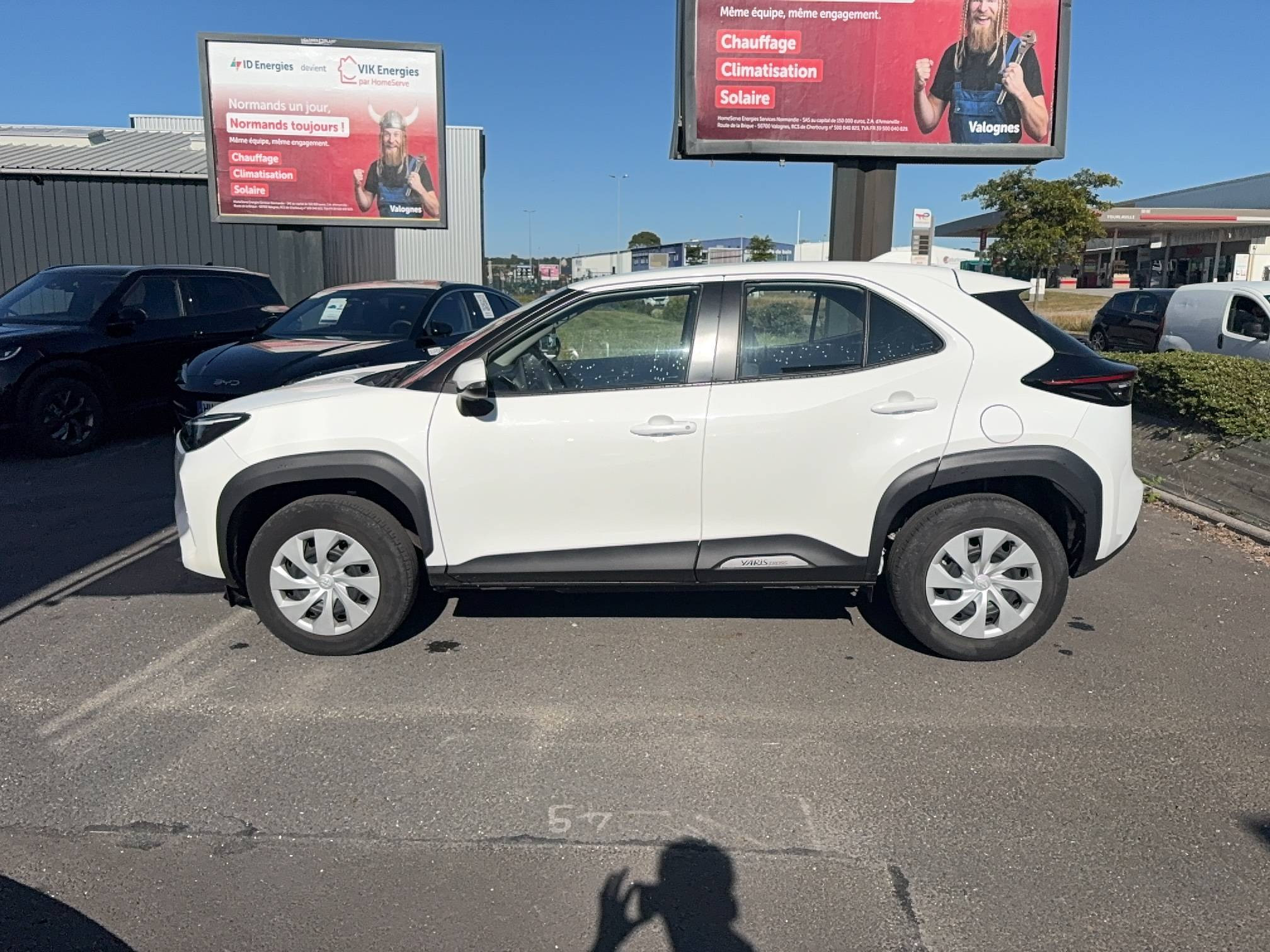 Vente en ligne Toyota Yaris YARIS HYBRIDE AFFAIRES 116H au prix de 18 990 €