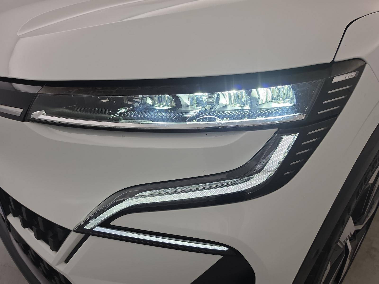 Vente en ligne Renault Megane E-Tech  EV60 220 ch super charge au prix de 25 490 €
