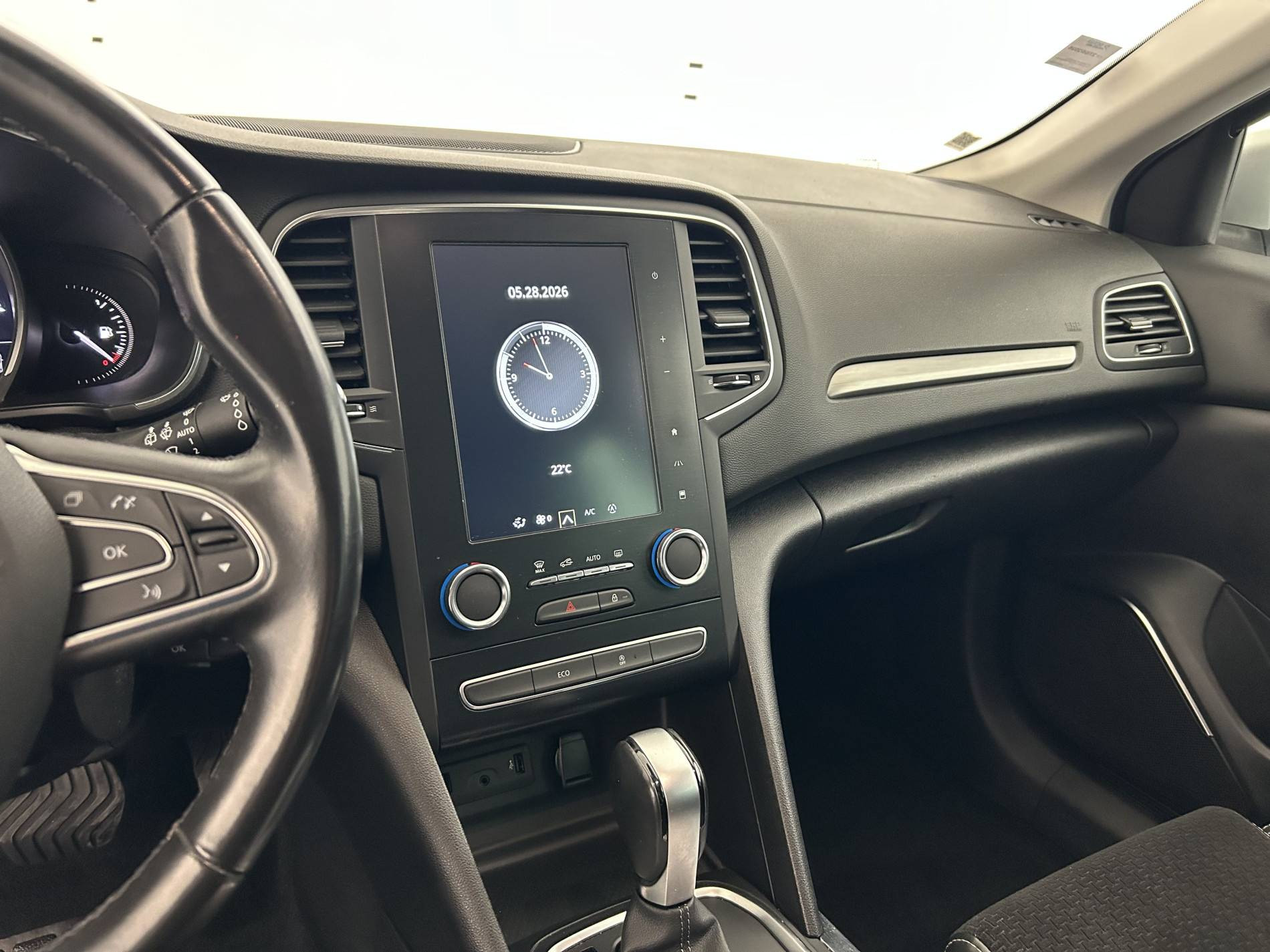 Vente en ligne Renault Megane 4 Mégane IV Berline Blue dCi 115 EDC au prix de 16 390 €