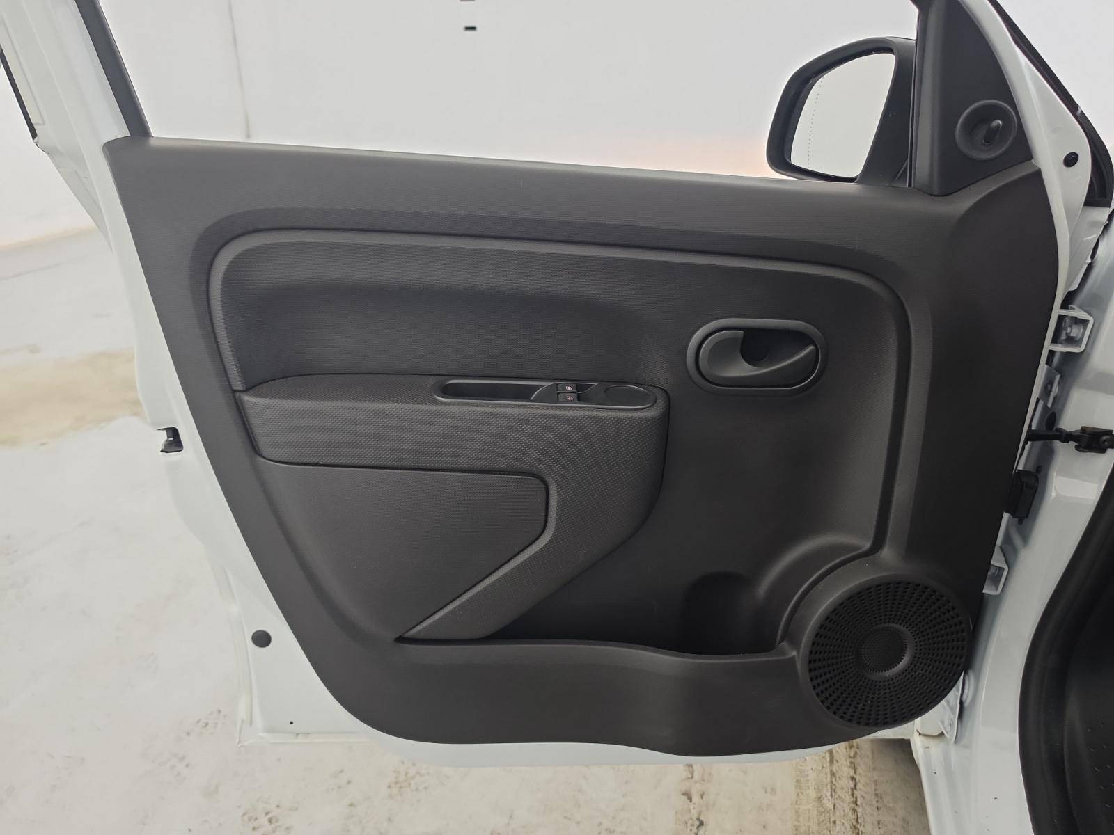 Vente en ligne Renault Twingo Electrique Twingo III E-Tech au prix de 10 950 €