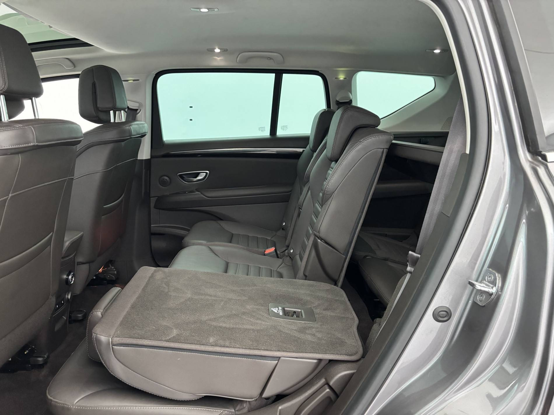 Vente en ligne Renault Espace 5 Espace dCi 160 Energy Twin Turbo au prix de 19 990 €