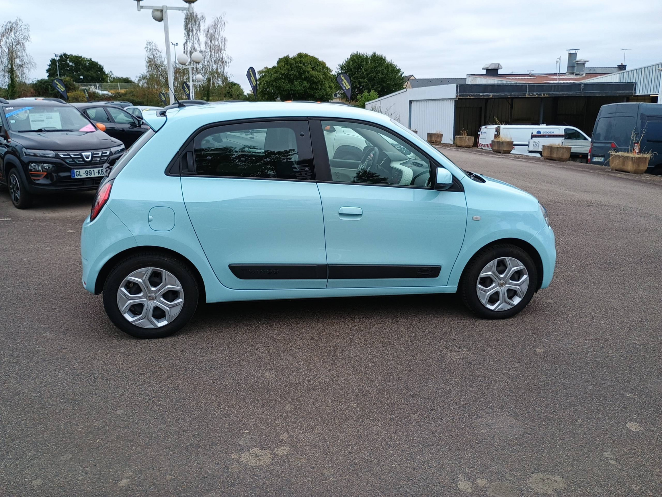 Vente en ligne Renault Twingo 3  SCe 75 - 20 au prix de 10 490 €