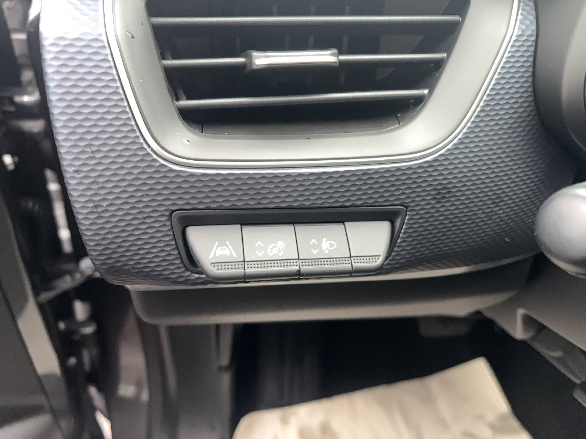 Vente en ligne Renault Arkana  mild hybrid 140 EDC FAP - 22 au prix de 18 990 €