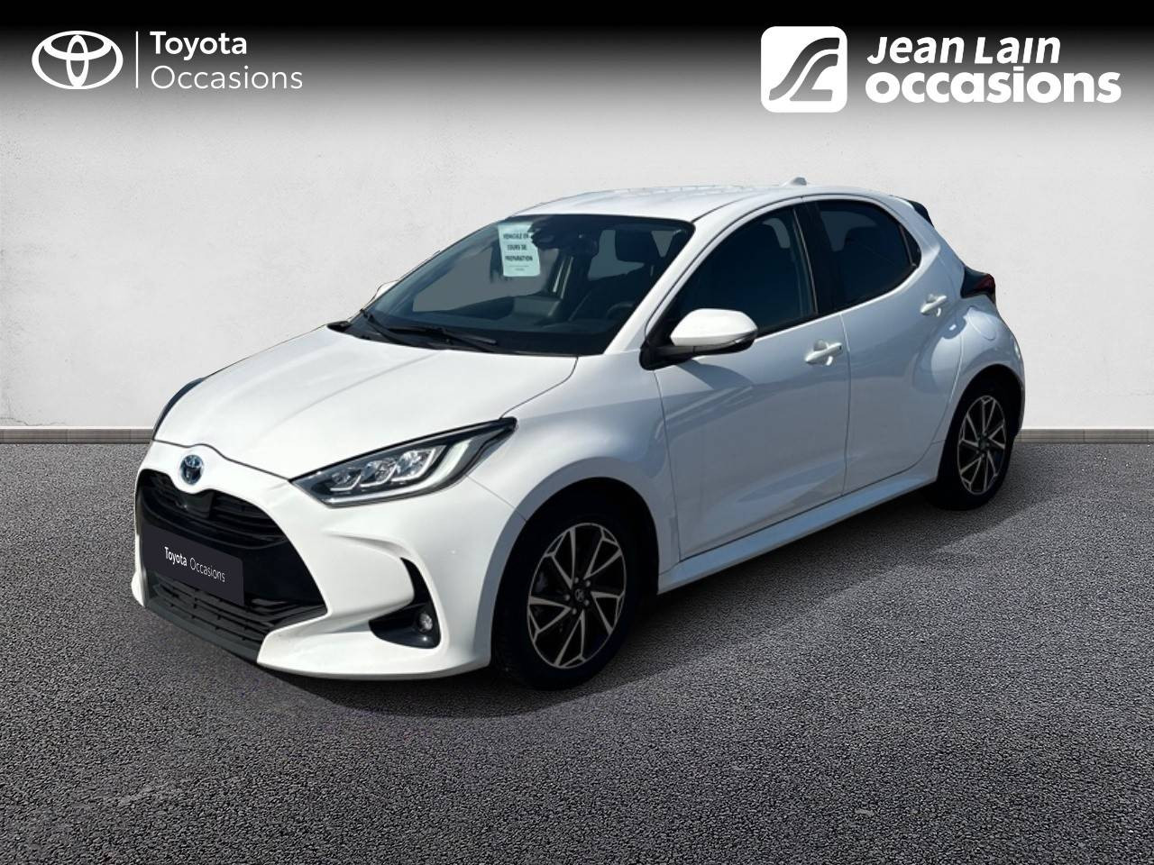 Vente en ligne TOYOTA YARIS HYBRIDE MY22 Yaris Hybride 116h Design de 2023 au prix de 19 490 €