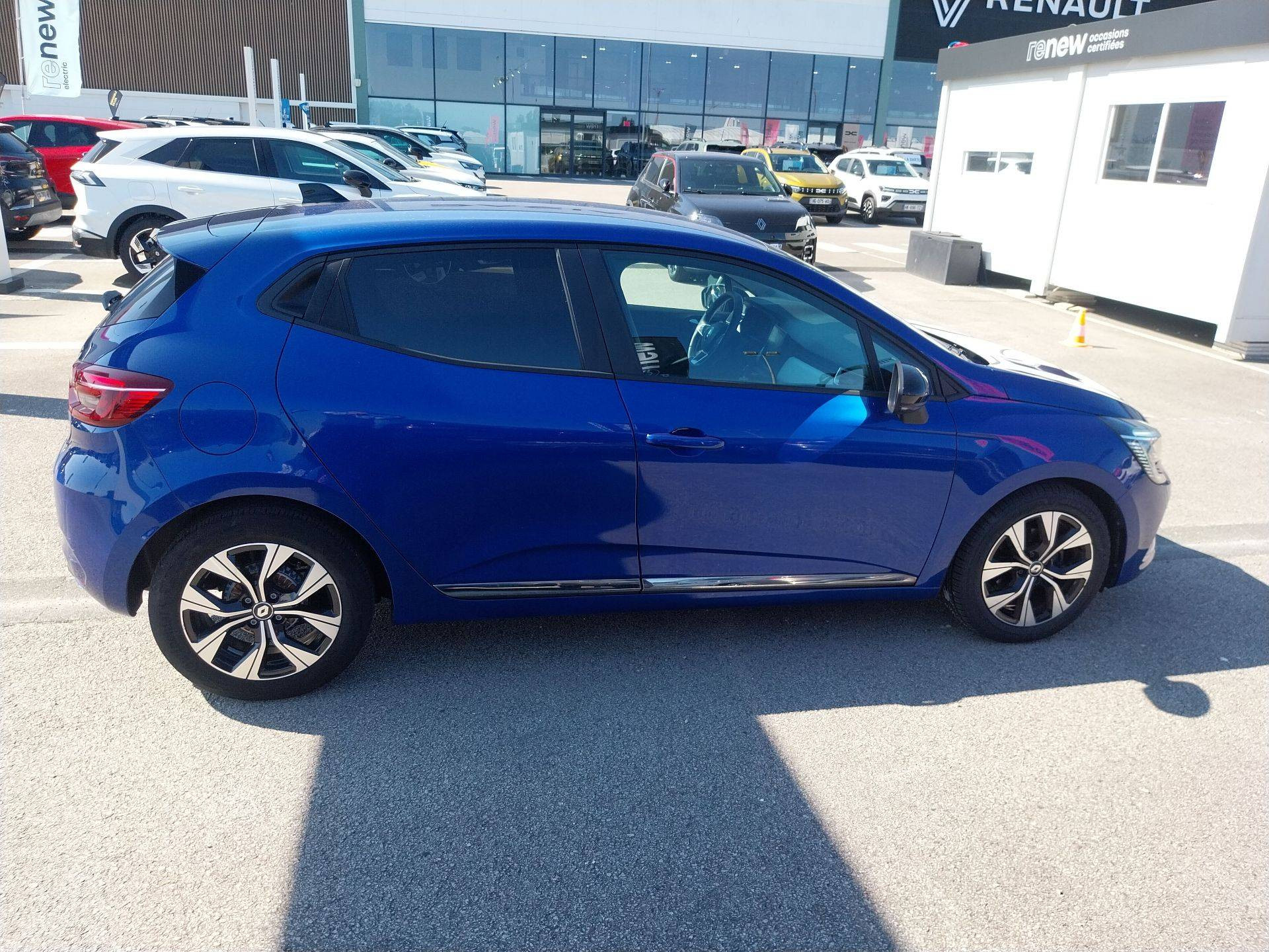 Vente en ligne Renault Clio 5 Clio TCe 100 GPL au prix de 14 990 €