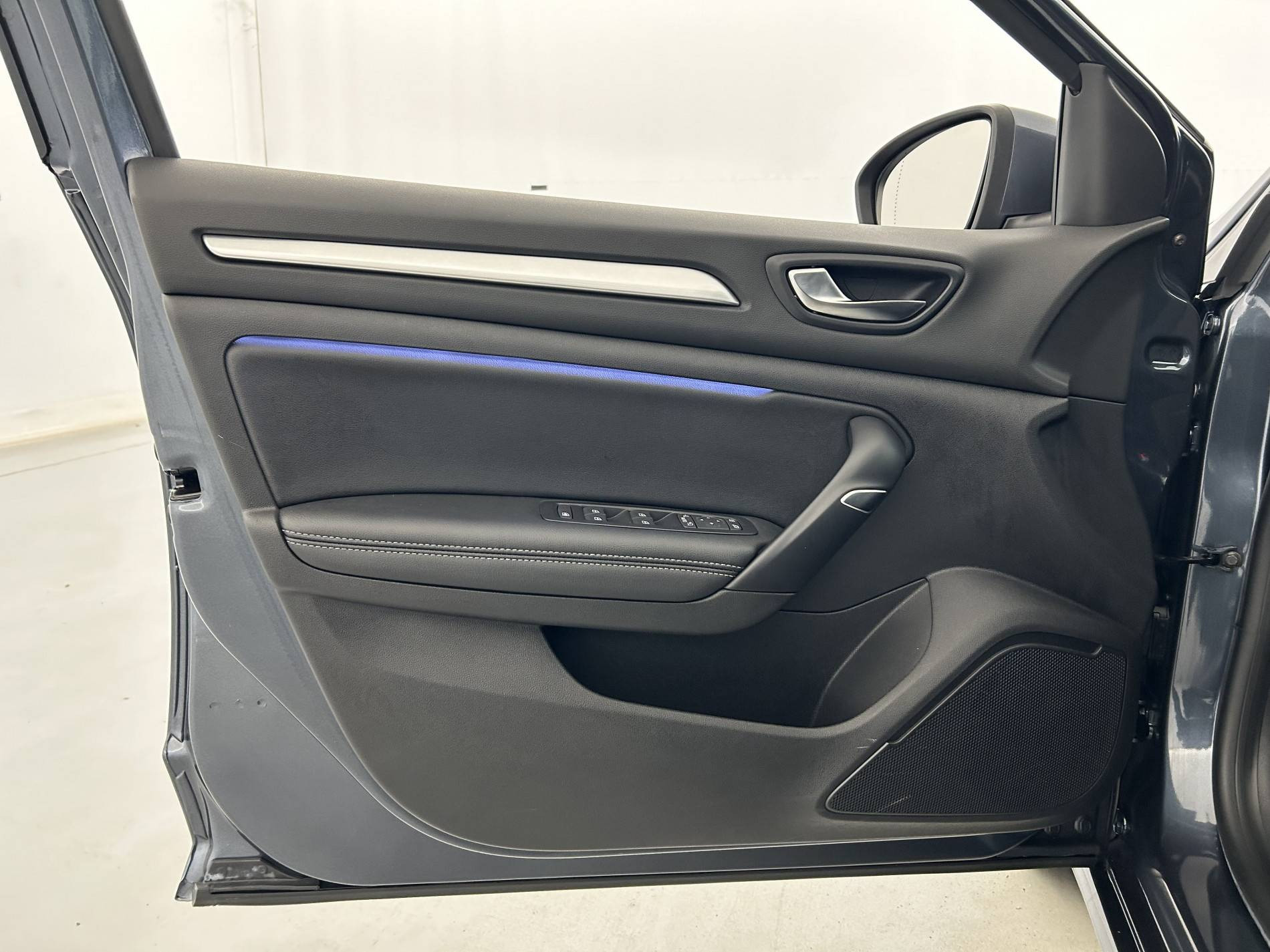 Vente en ligne Renault Megane 4  Blue dCi 115 EDC au prix de 19 690 €