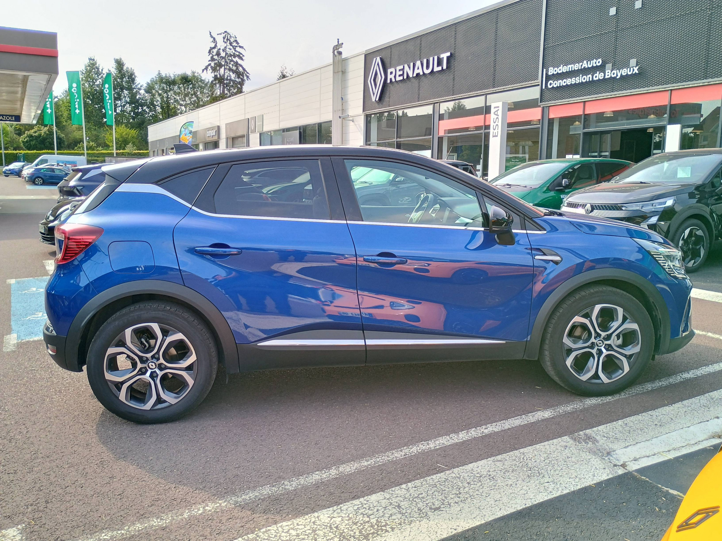 Vente en ligne Renault Captur  E-Tech full hybrid 145 au prix de 20 590 €