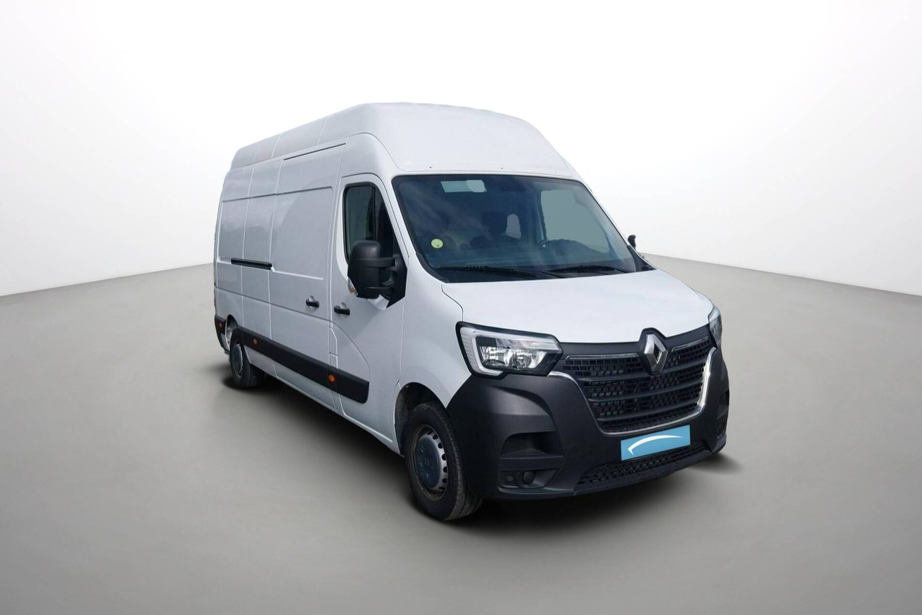 Vente en ligne Renault Master Fourgon MASTER FGN TRAC F3500 L3H3 BLUE DCI 135 au prix de 28 790 €