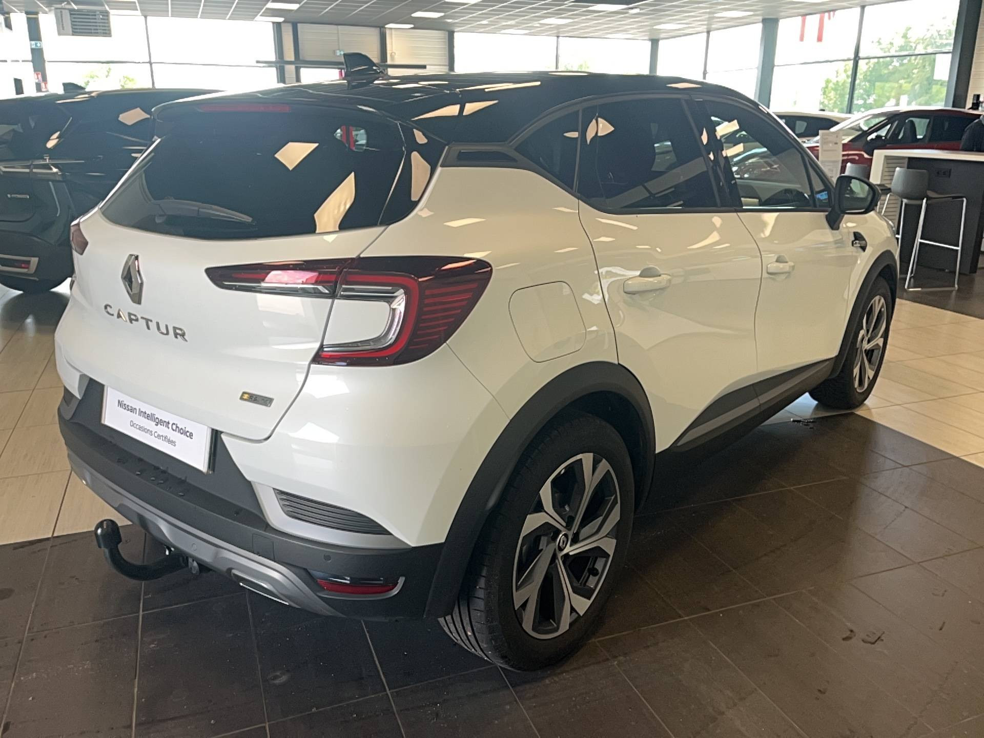 Vente en ligne Renault Captur  mild hybrid 160 EDC au prix de 19 900 €