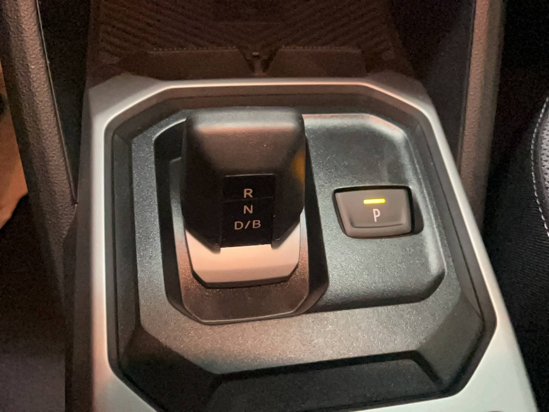 Vente en ligne Dacia Duster  Hybrid 155 au prix de 30 200 €