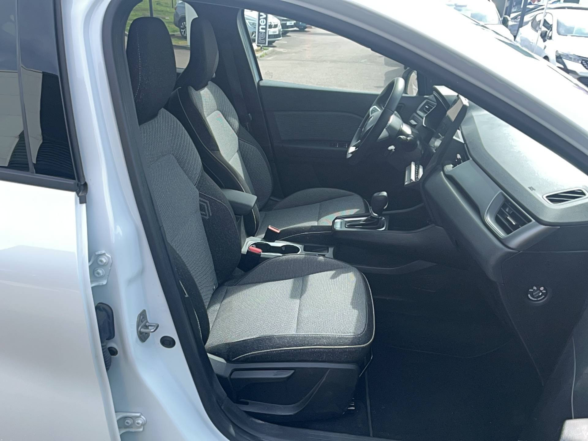 Vente en ligne Renault Captur  E-Tech full hybrid 145 ch au prix de 24 491 €