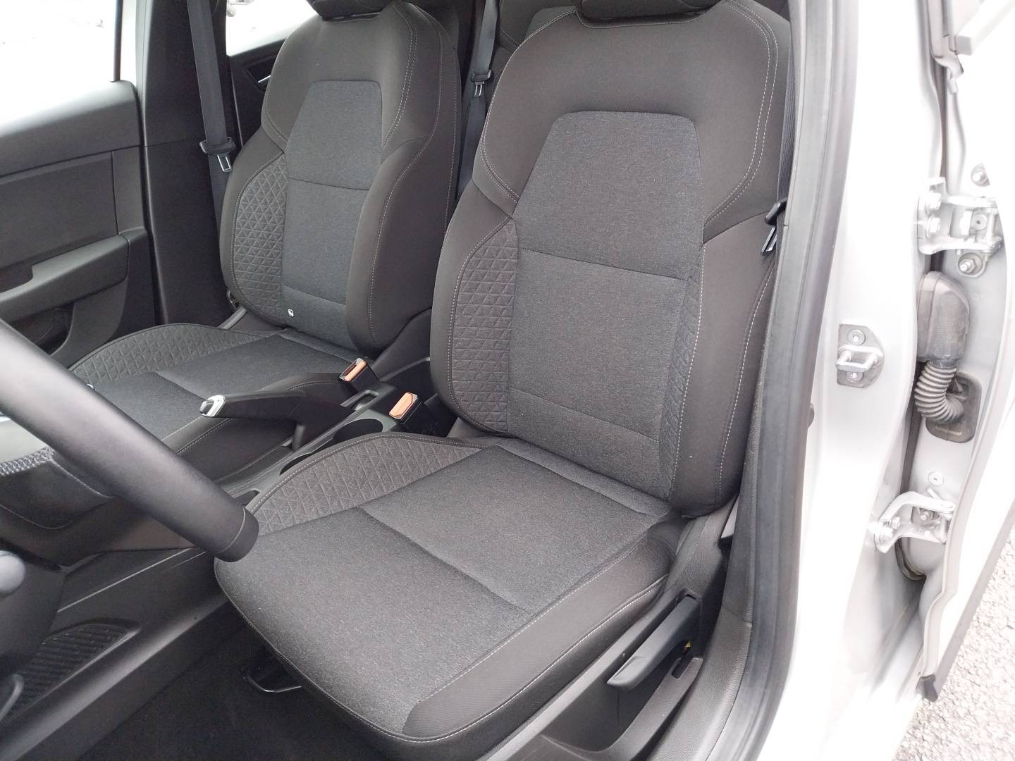Vente en ligne Renault Clio 5 Clio TCe 90 au prix de 13 990 €