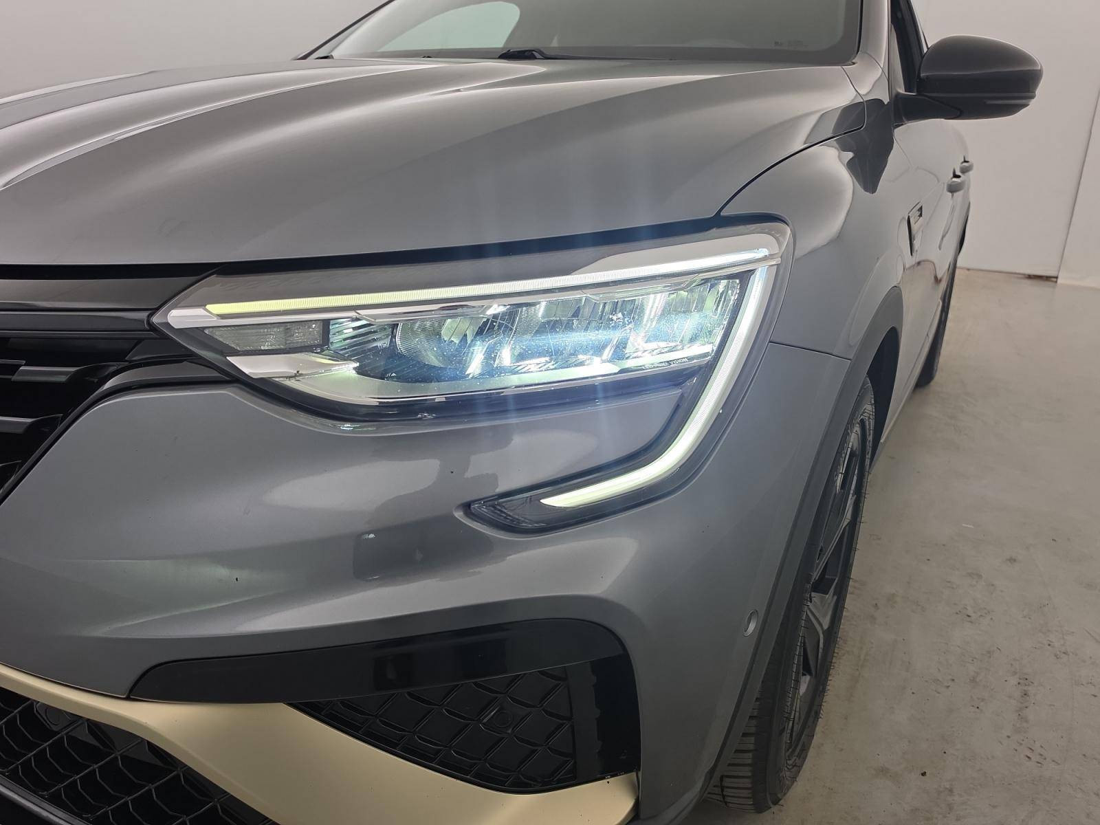 Vente en ligne Renault Arkana  E-Tech hybride 145 - 22 au prix de 20 990 €