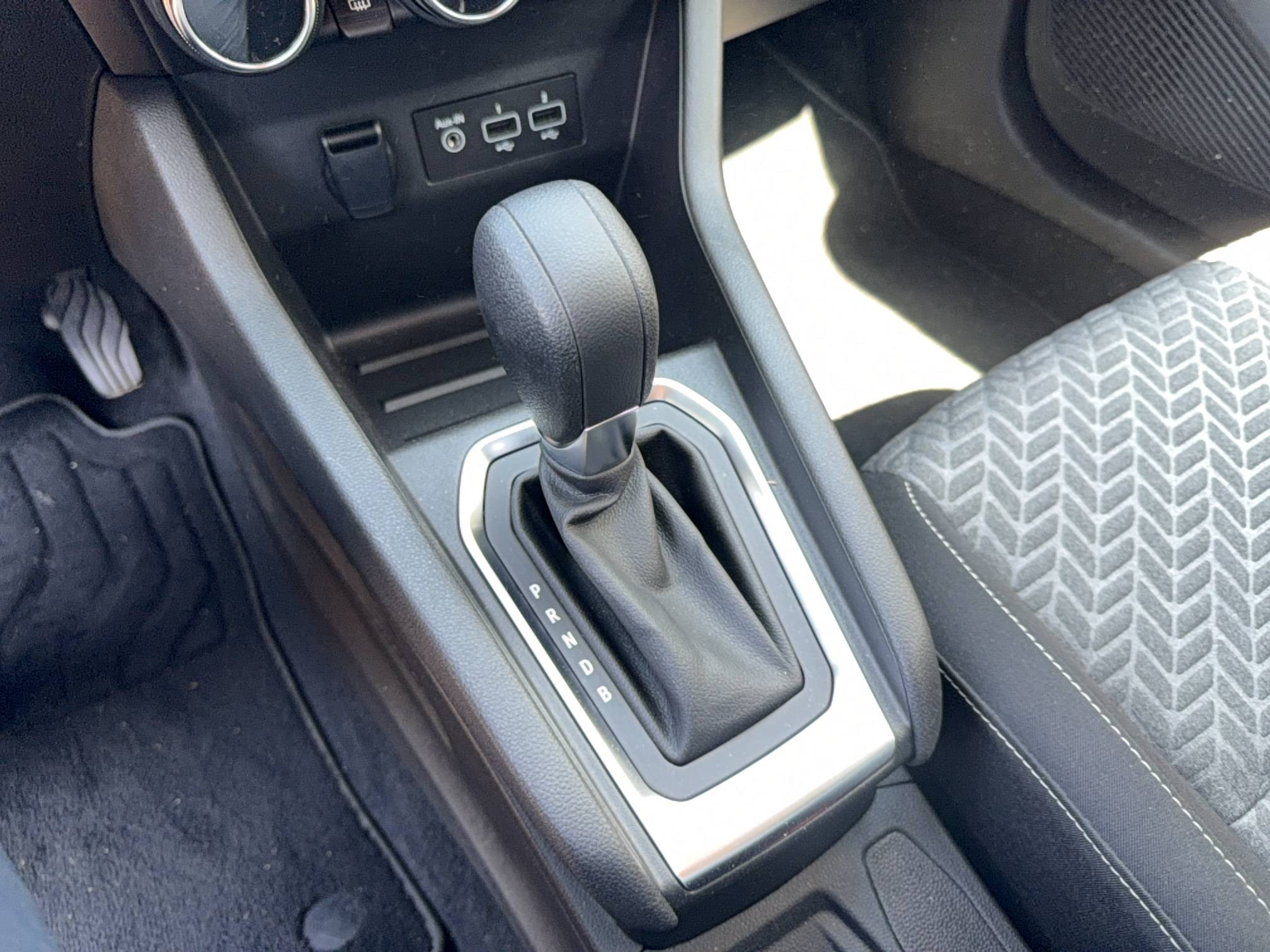 Vente en ligne Renault Clio 5 Clio E-Tech full hybrid 145 au prix de 15 990 €