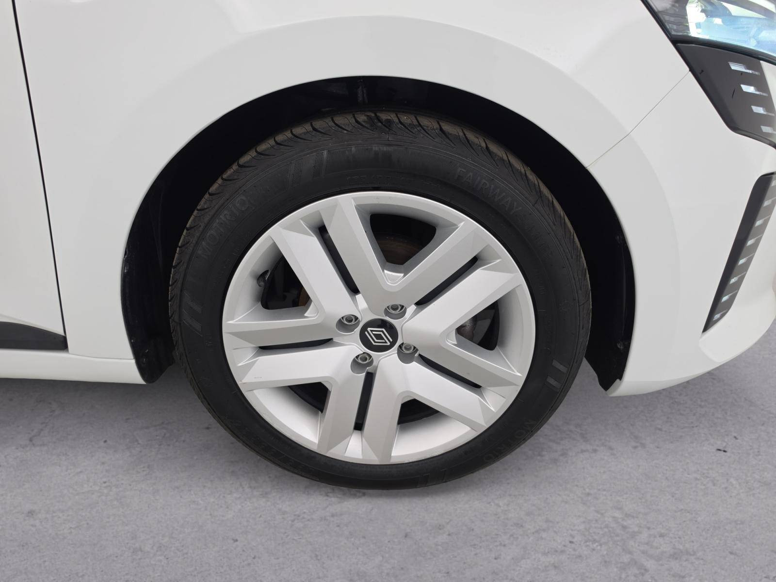 Vente en ligne Renault Clio 5 Clio TCe 90 au prix de 14 750 €