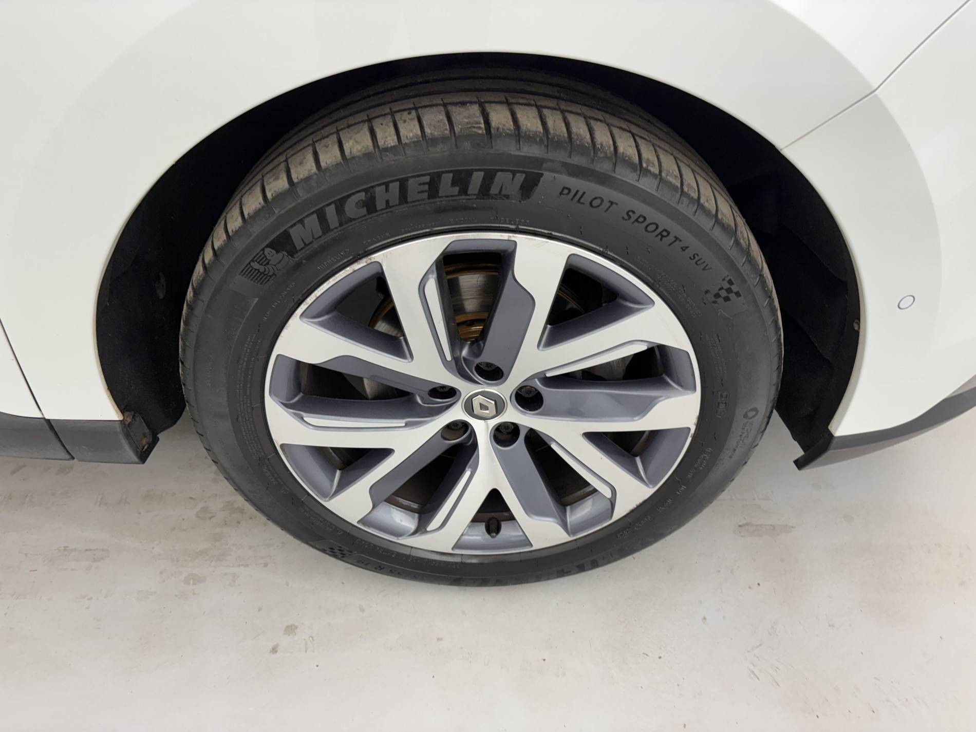 Vente en ligne Renault Espace 5 Espace dCi 160 Energy Twin Turbo au prix de 16 990 €